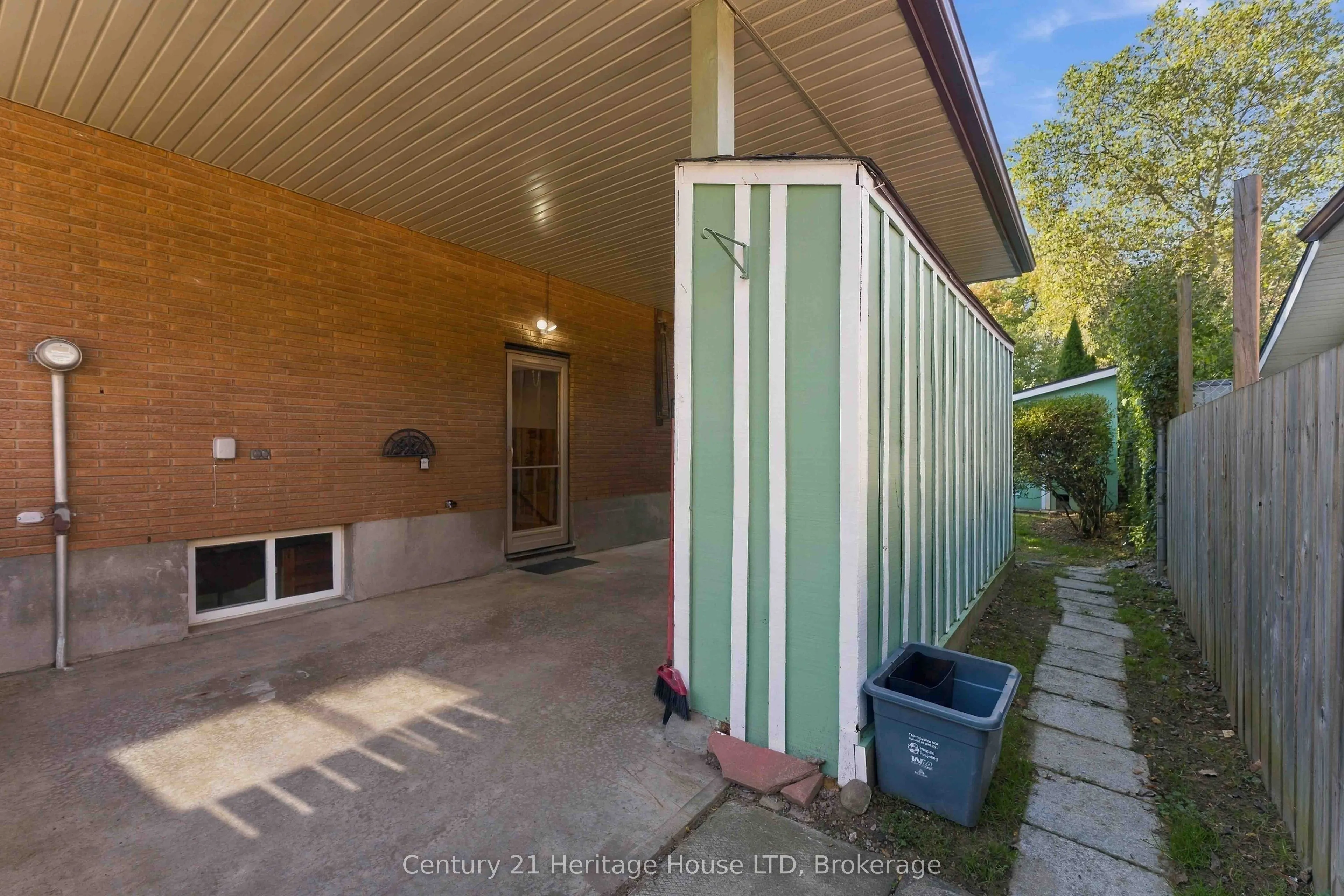 4227 Pettit Avenue