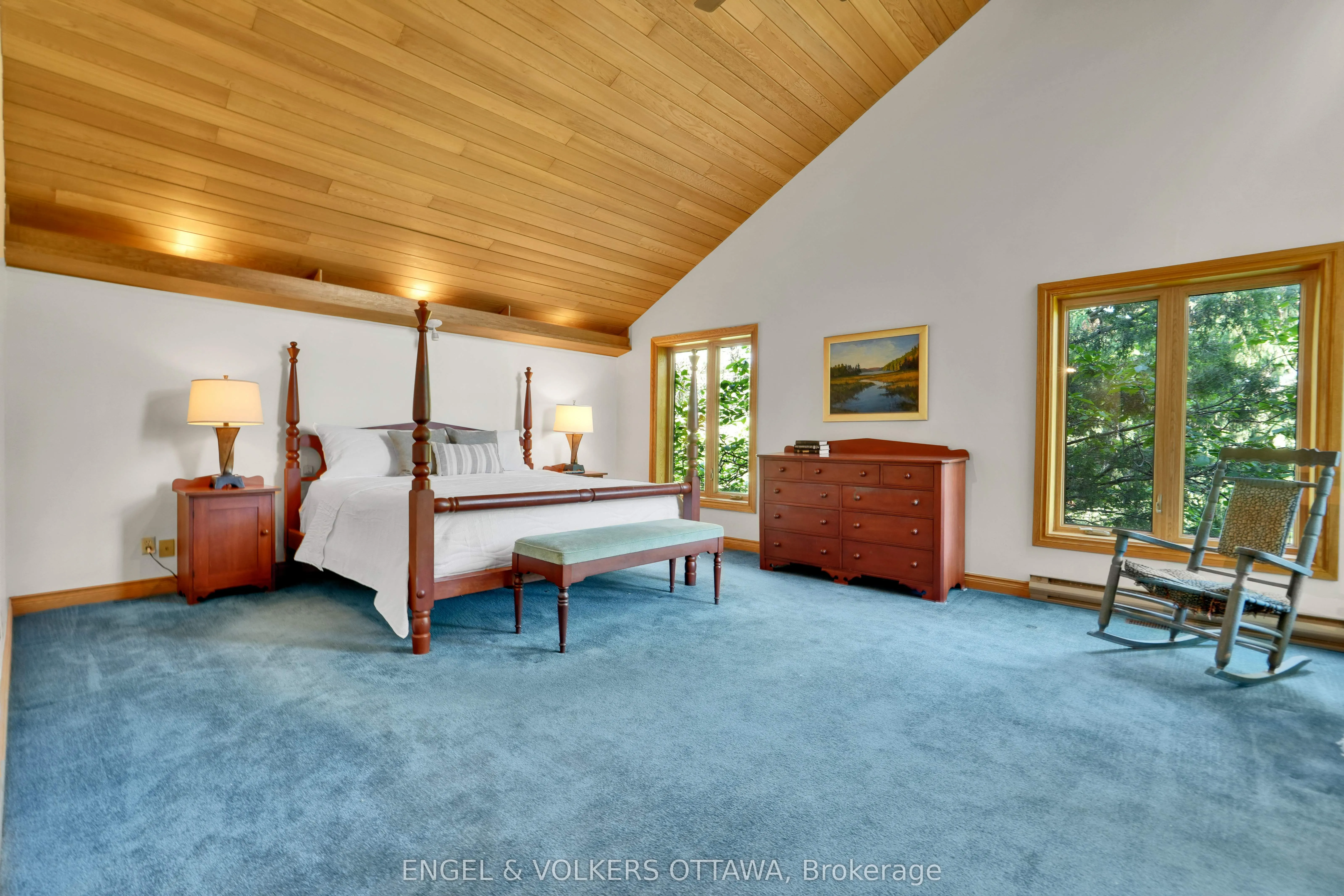 7 Mid Pines Grove