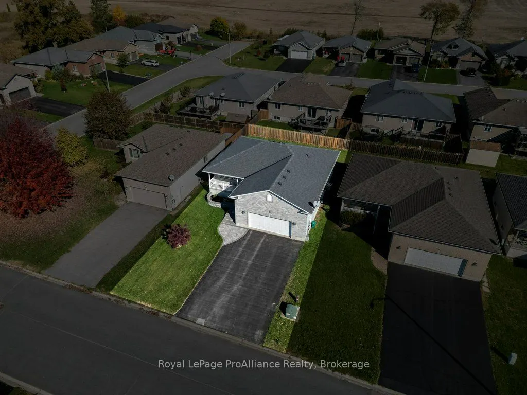 35 Forest Valley Drive