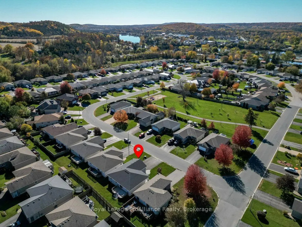 35 Forest Valley Drive