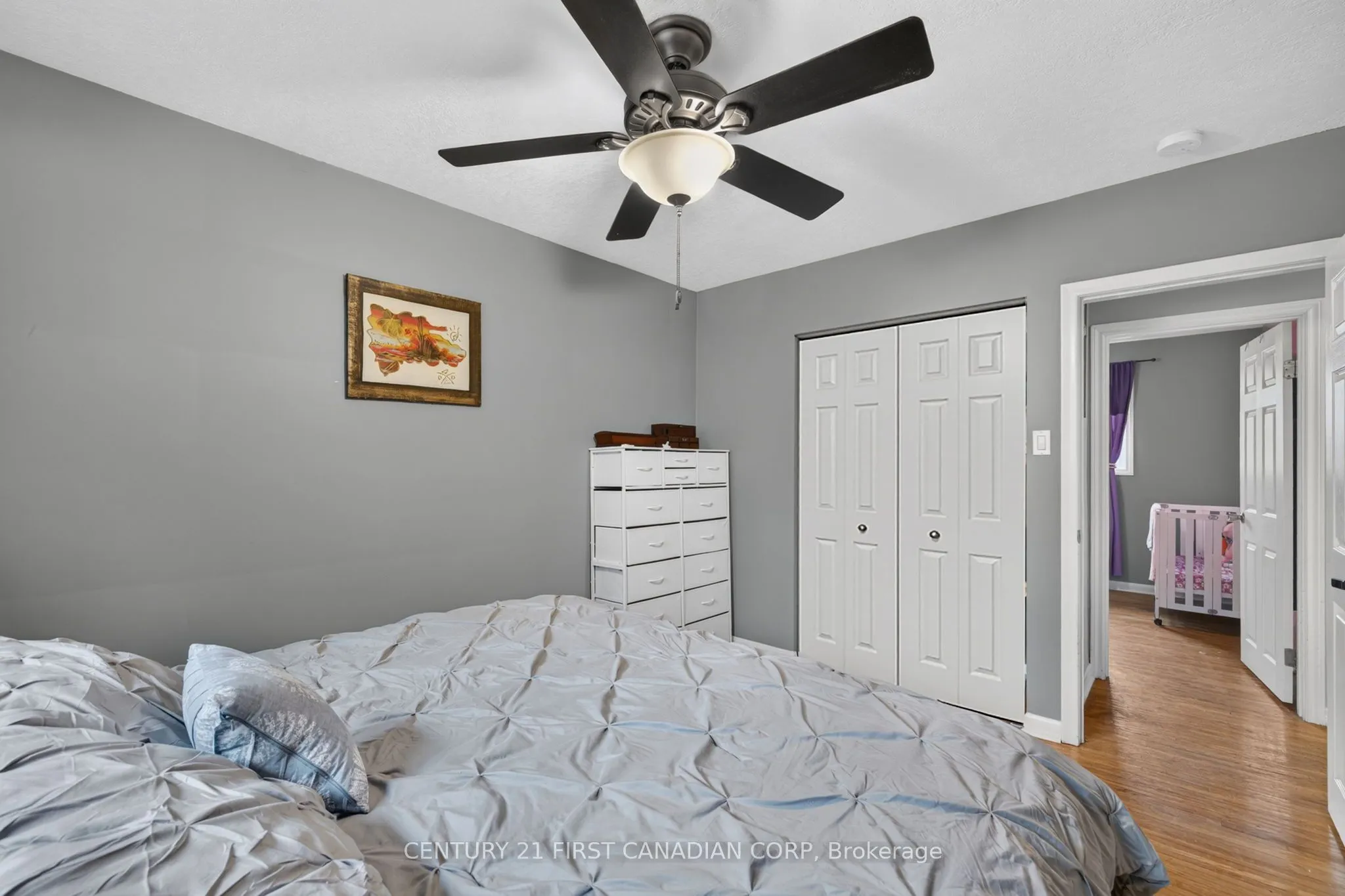 285 Panorama Crescent