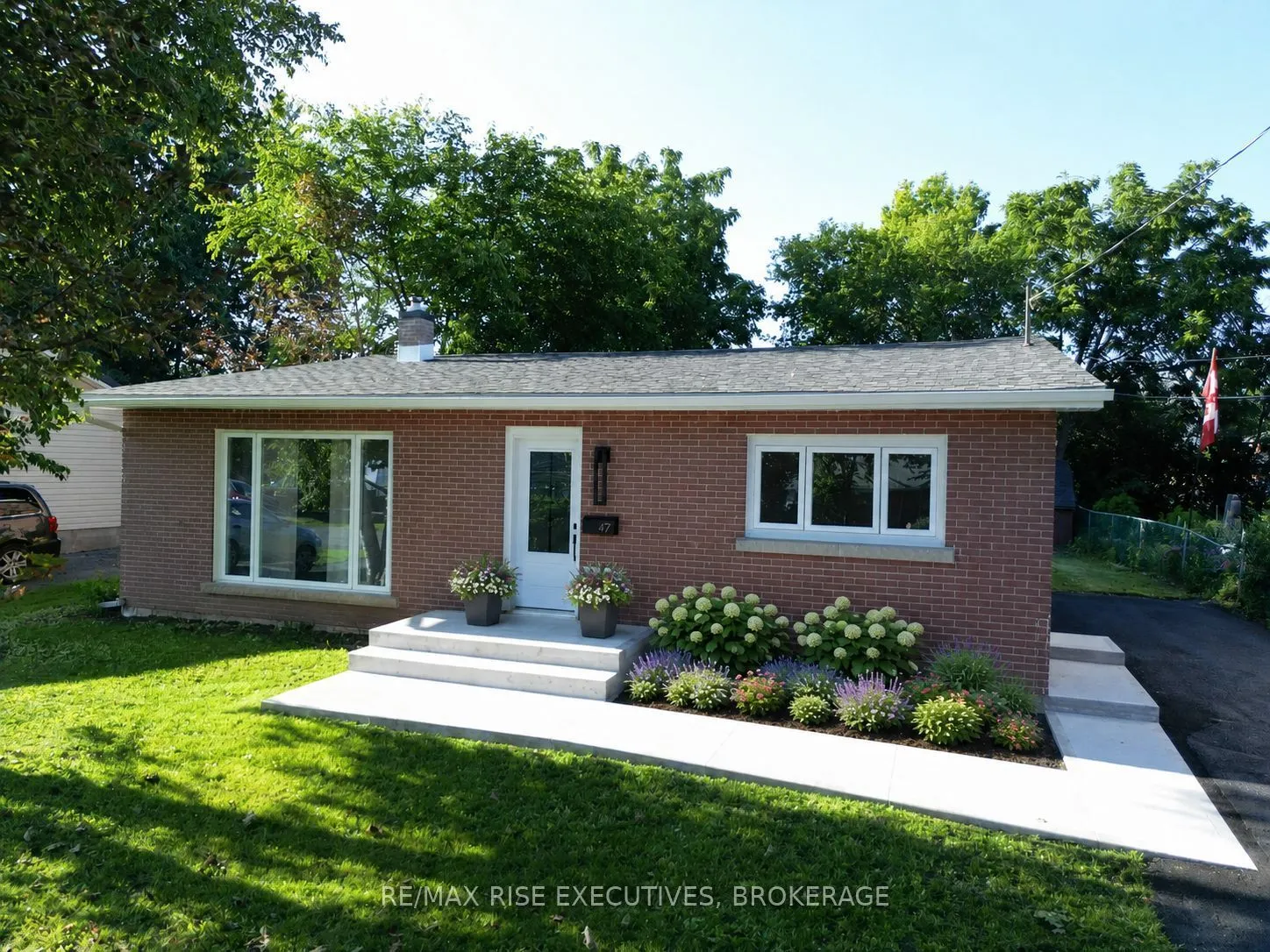 47 Henry Crescent