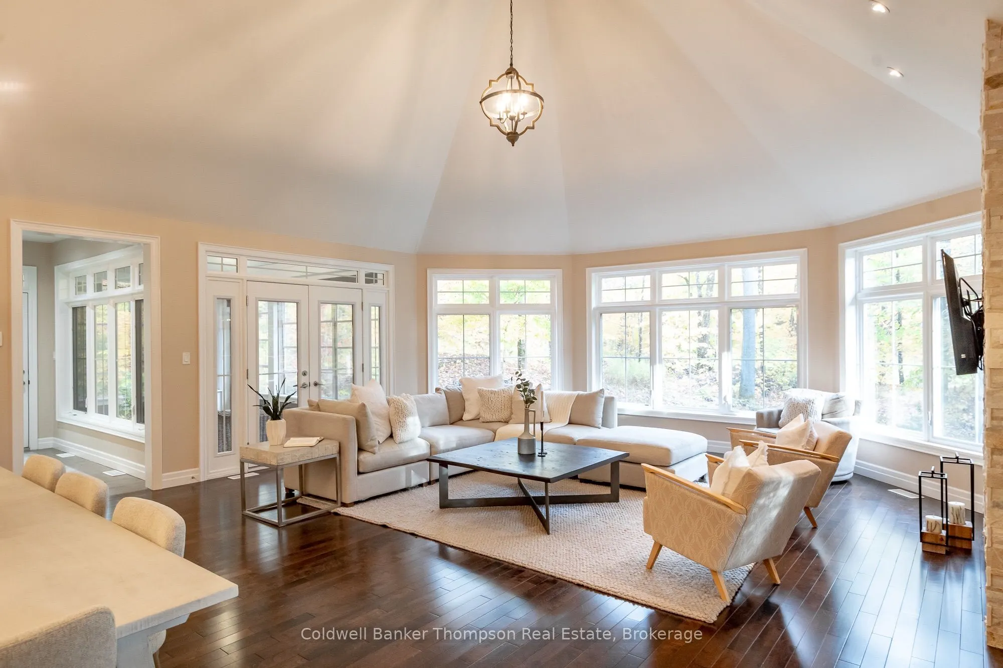 22 St Andrews Circle