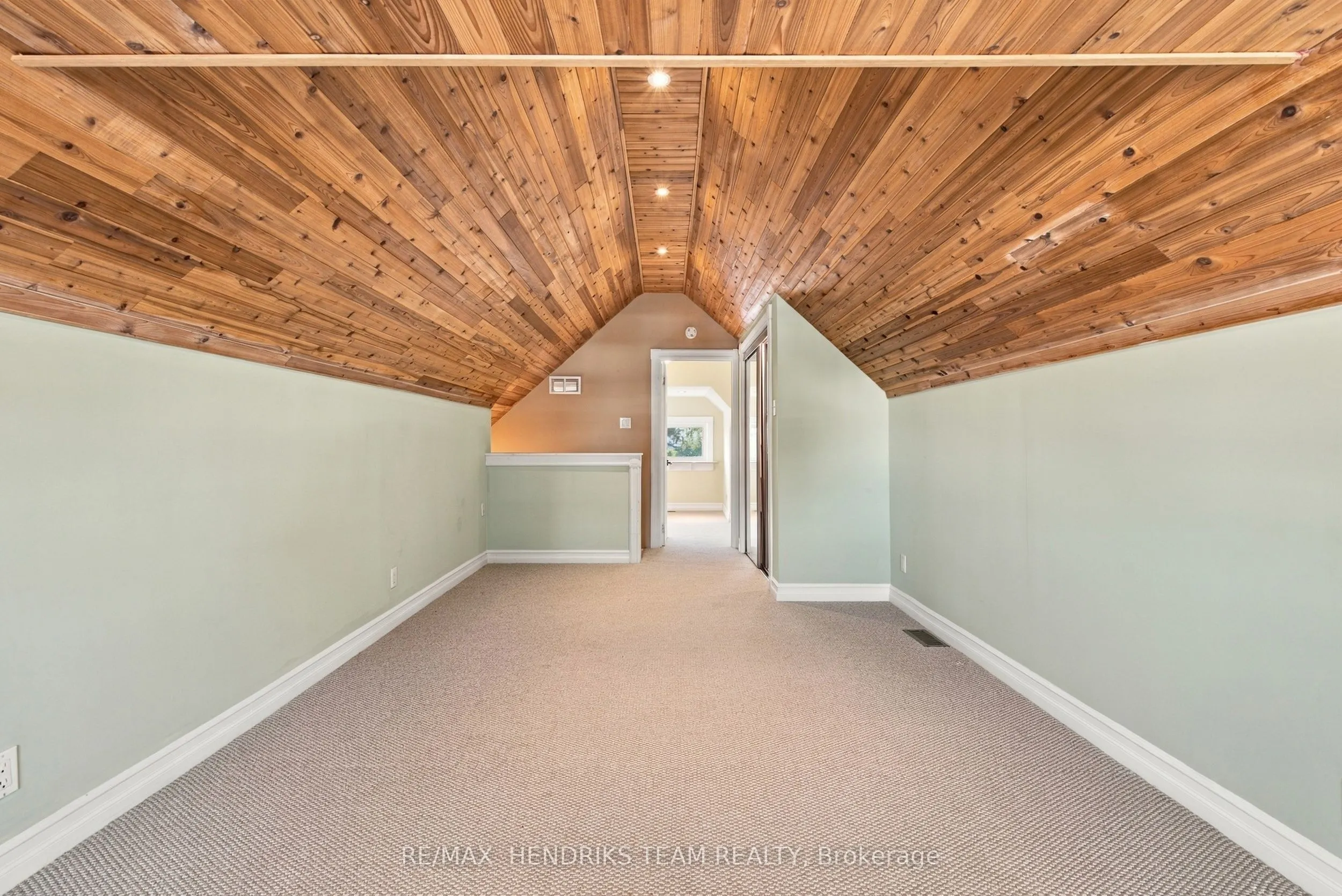 154 Prospect Street N