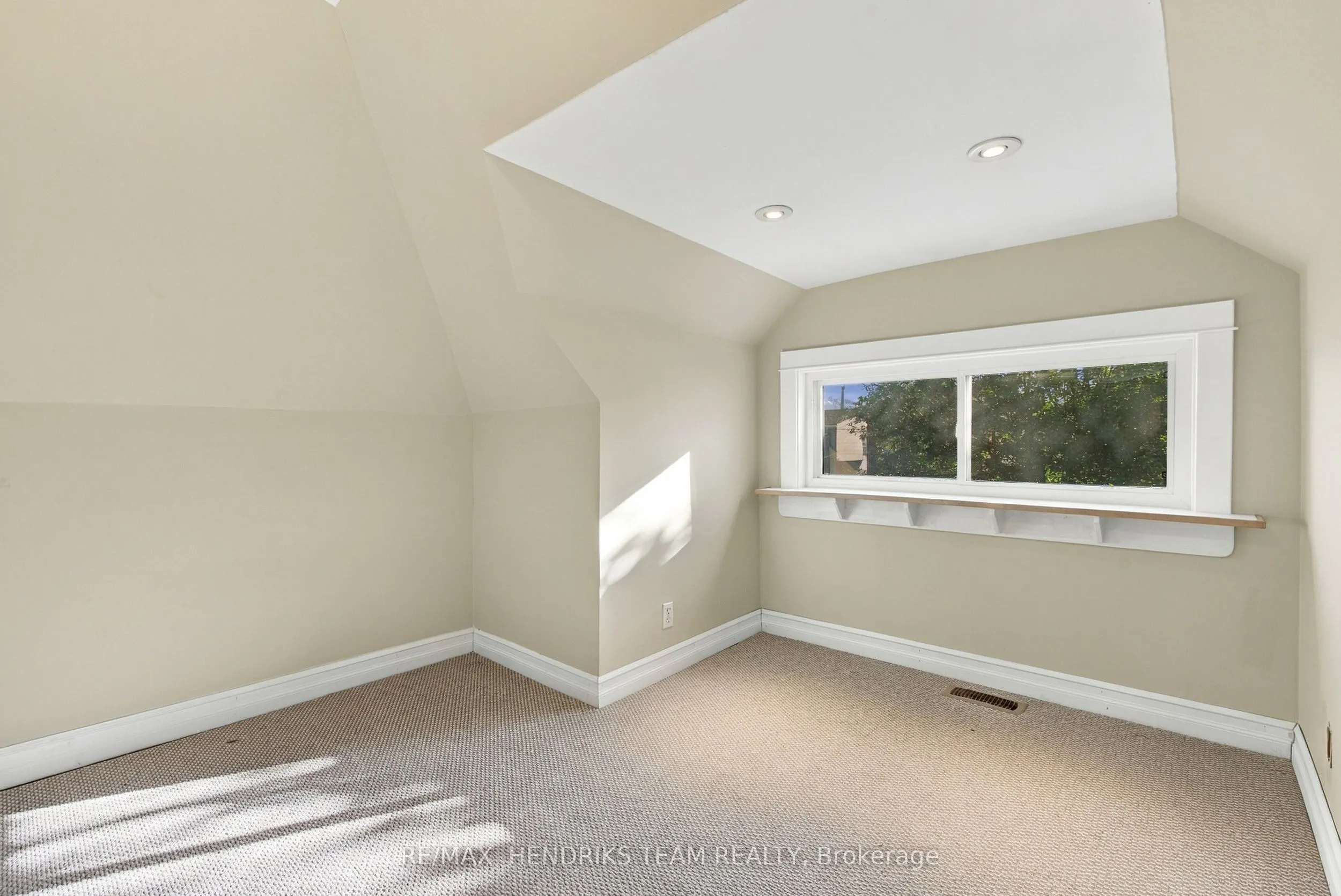 154 Prospect Street N