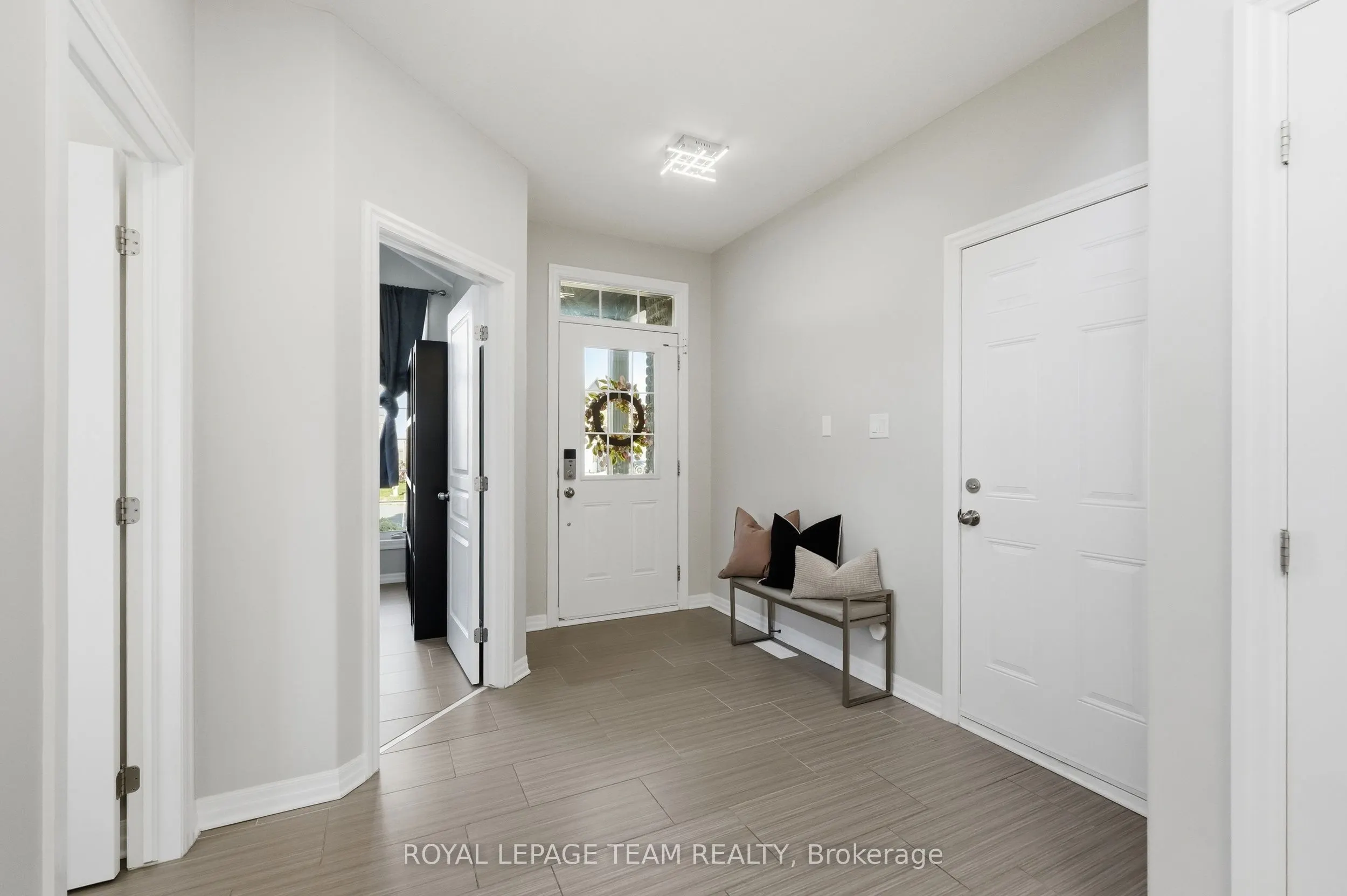 230 Dave Smith Crescent