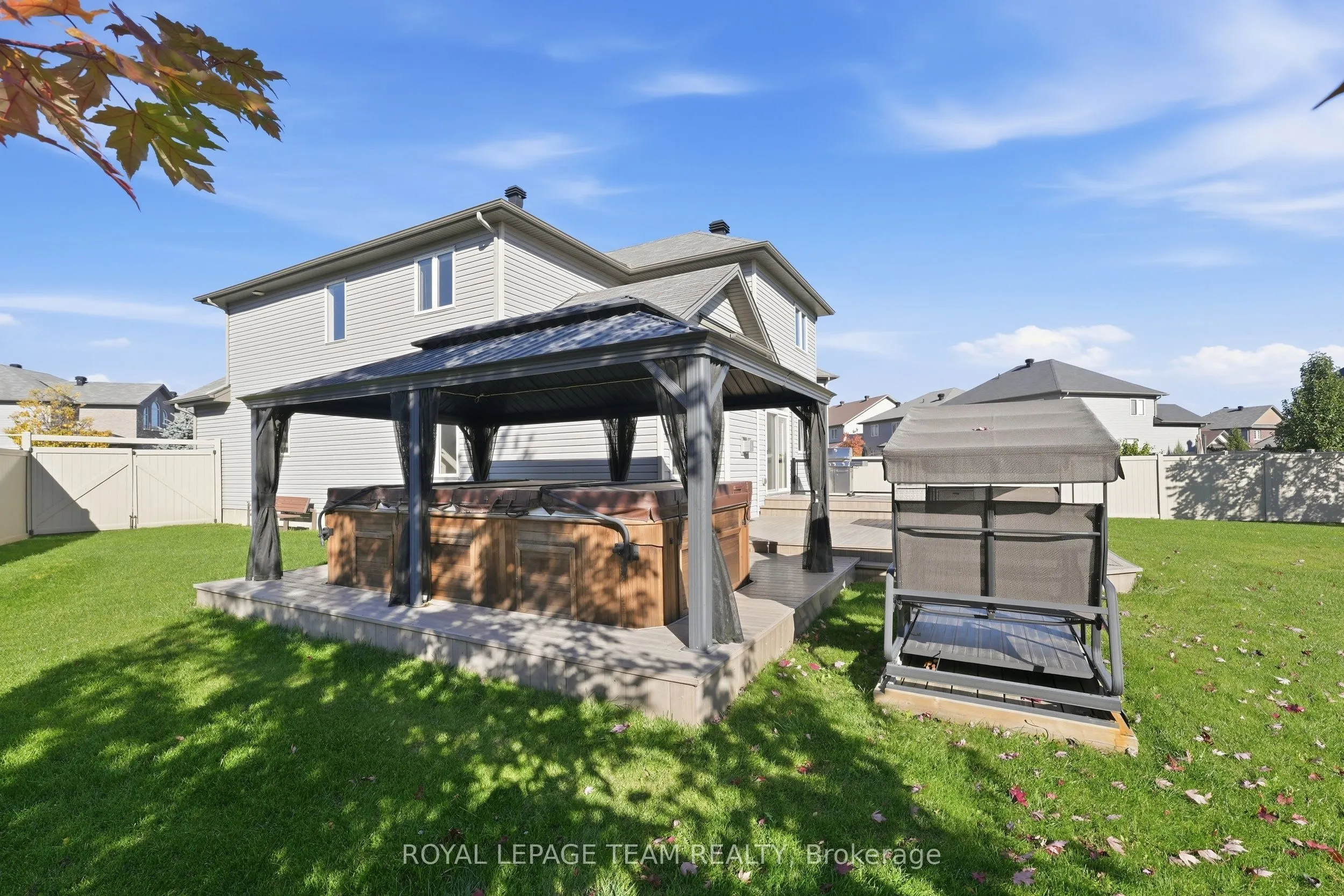 230 Dave Smith Crescent