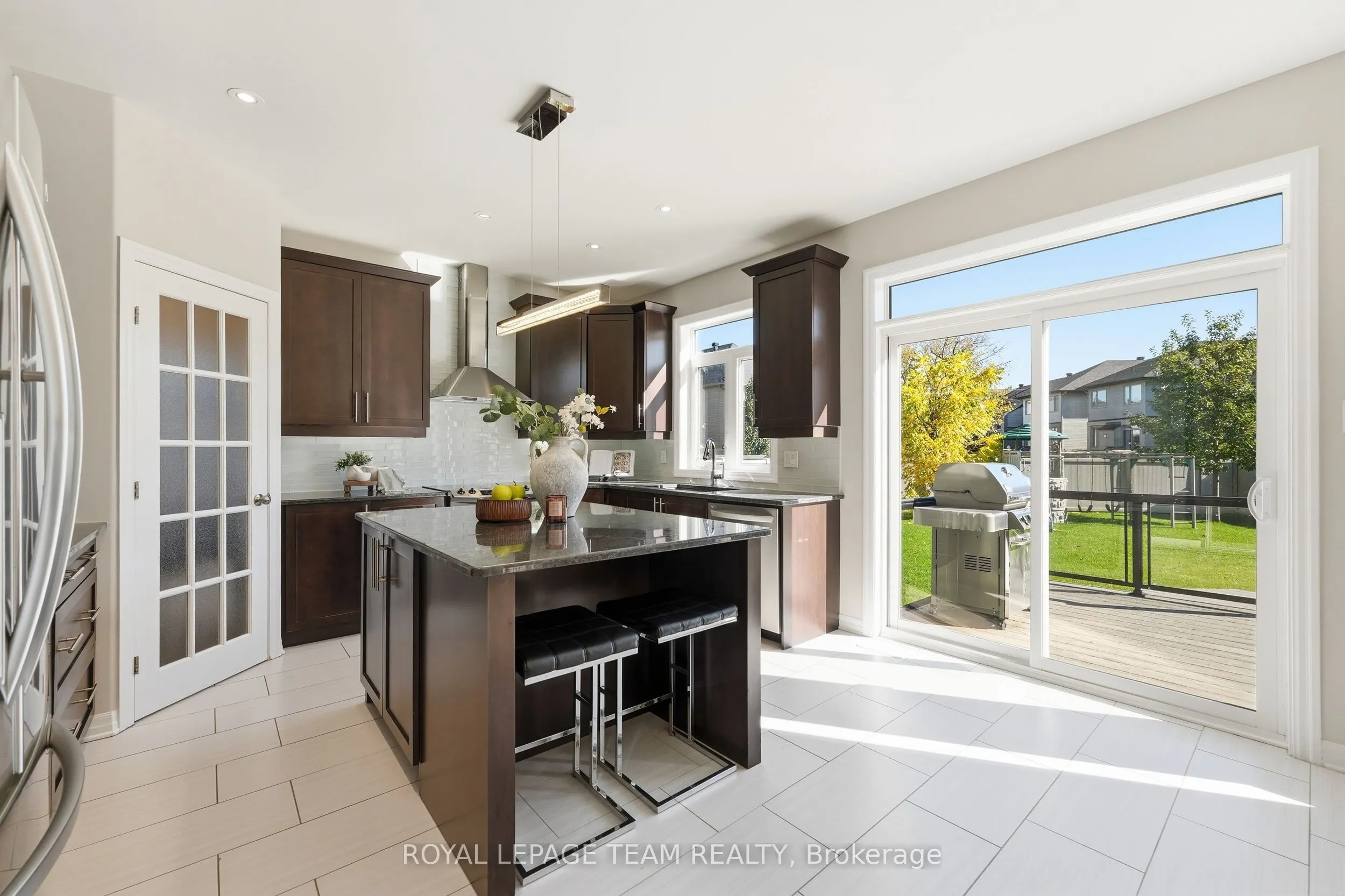 230 Dave Smith Crescent