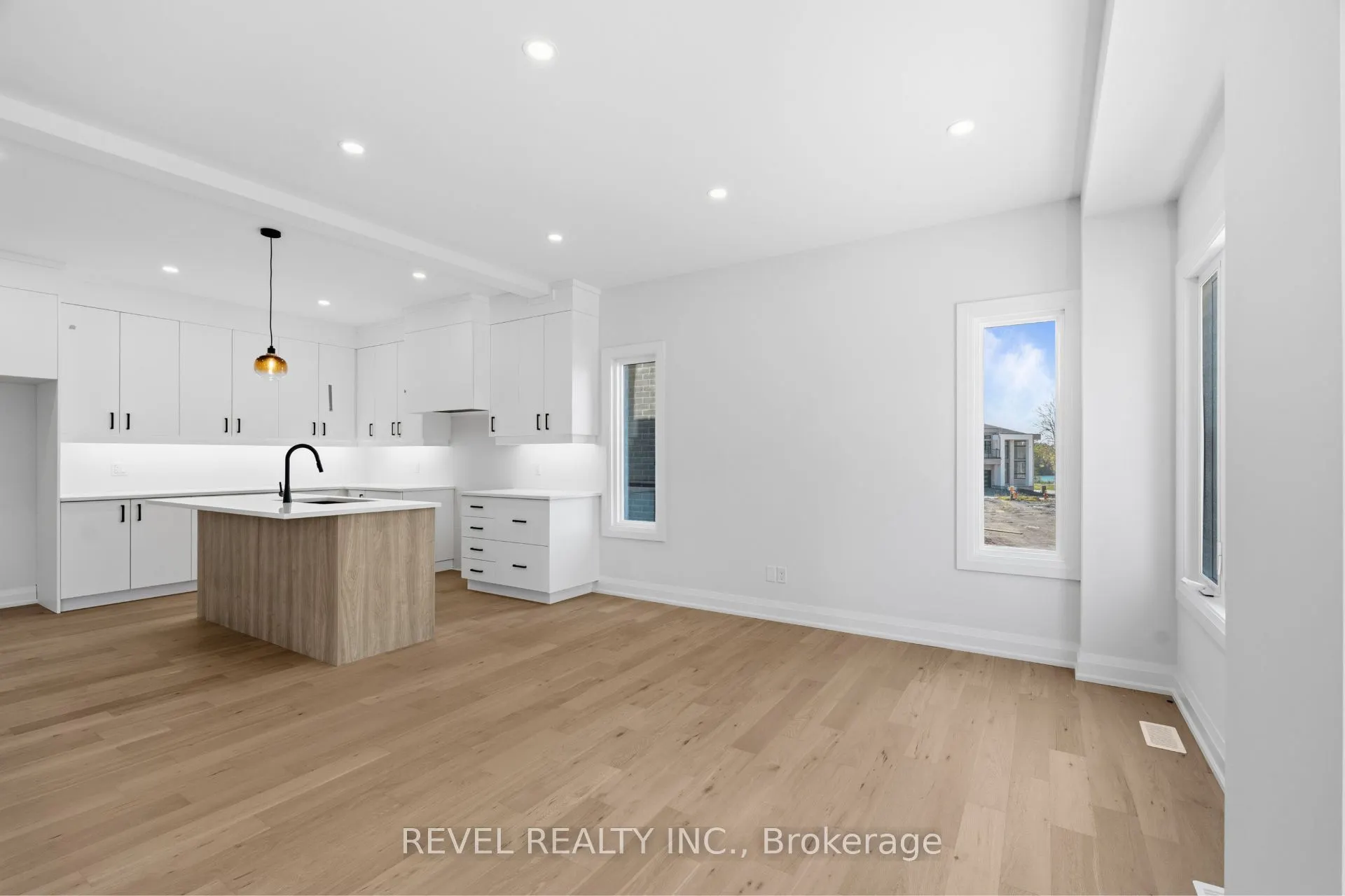 6345 Jewel Common