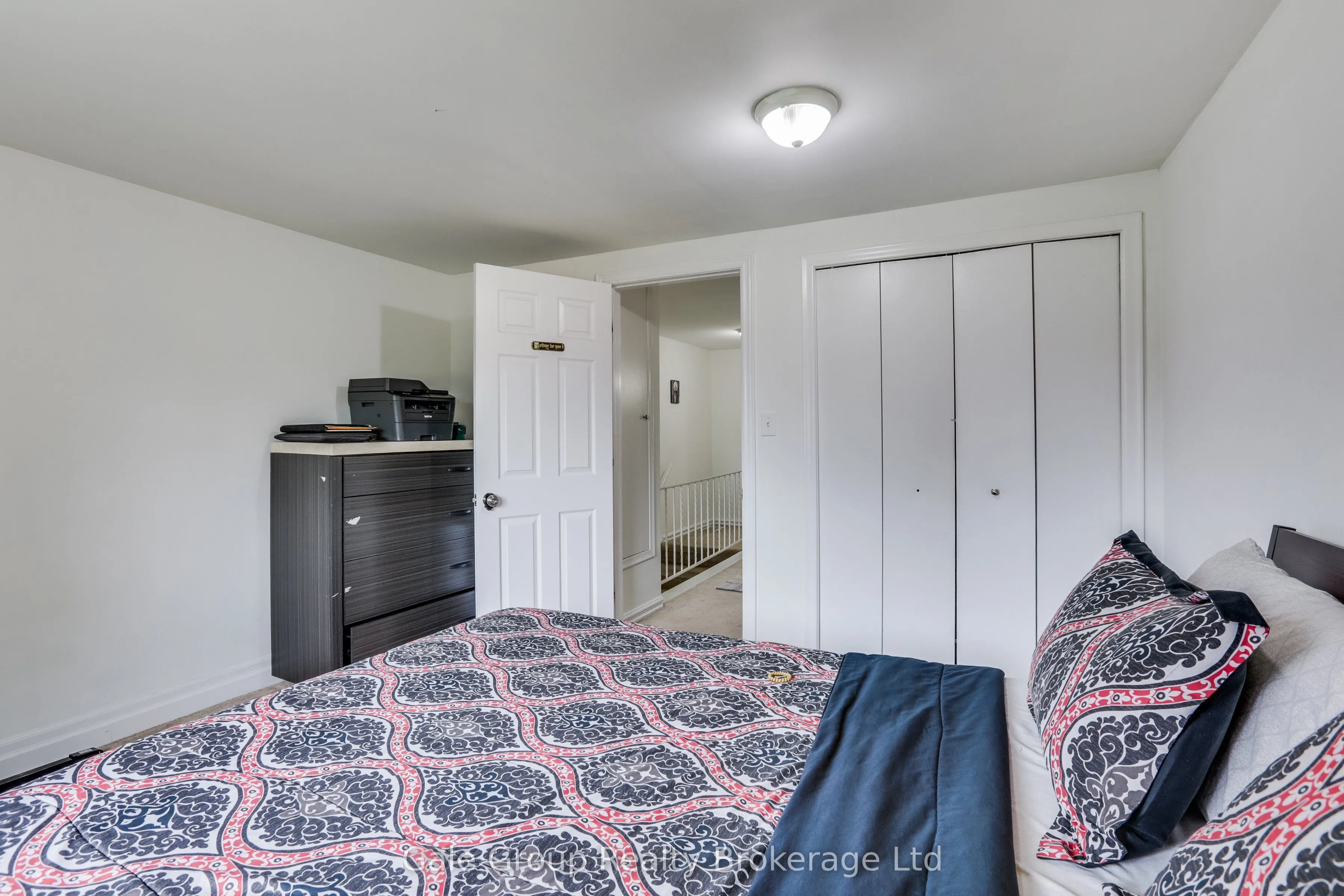 105 Springbank Avenue #9