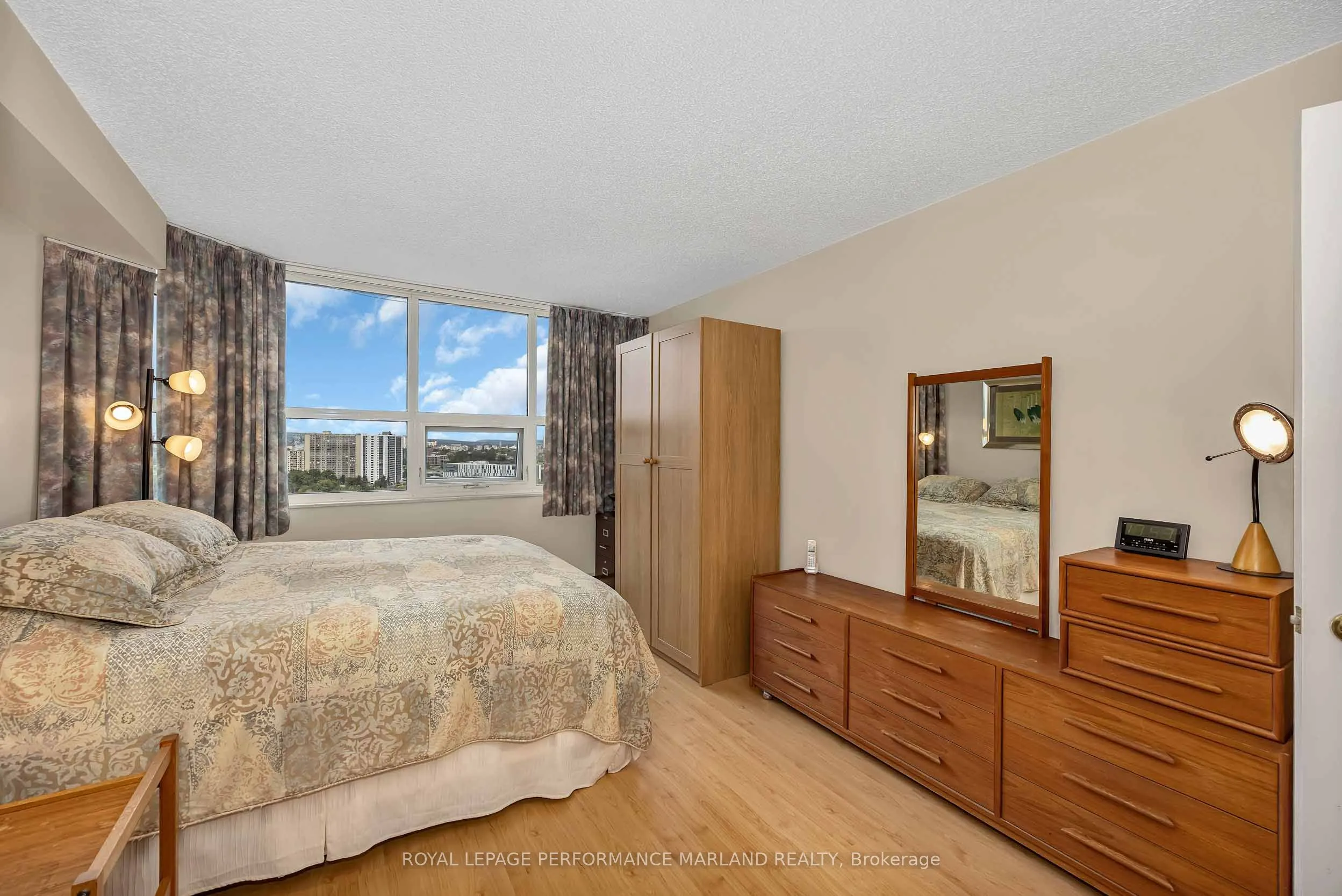 1510 Riverside Drive #2001