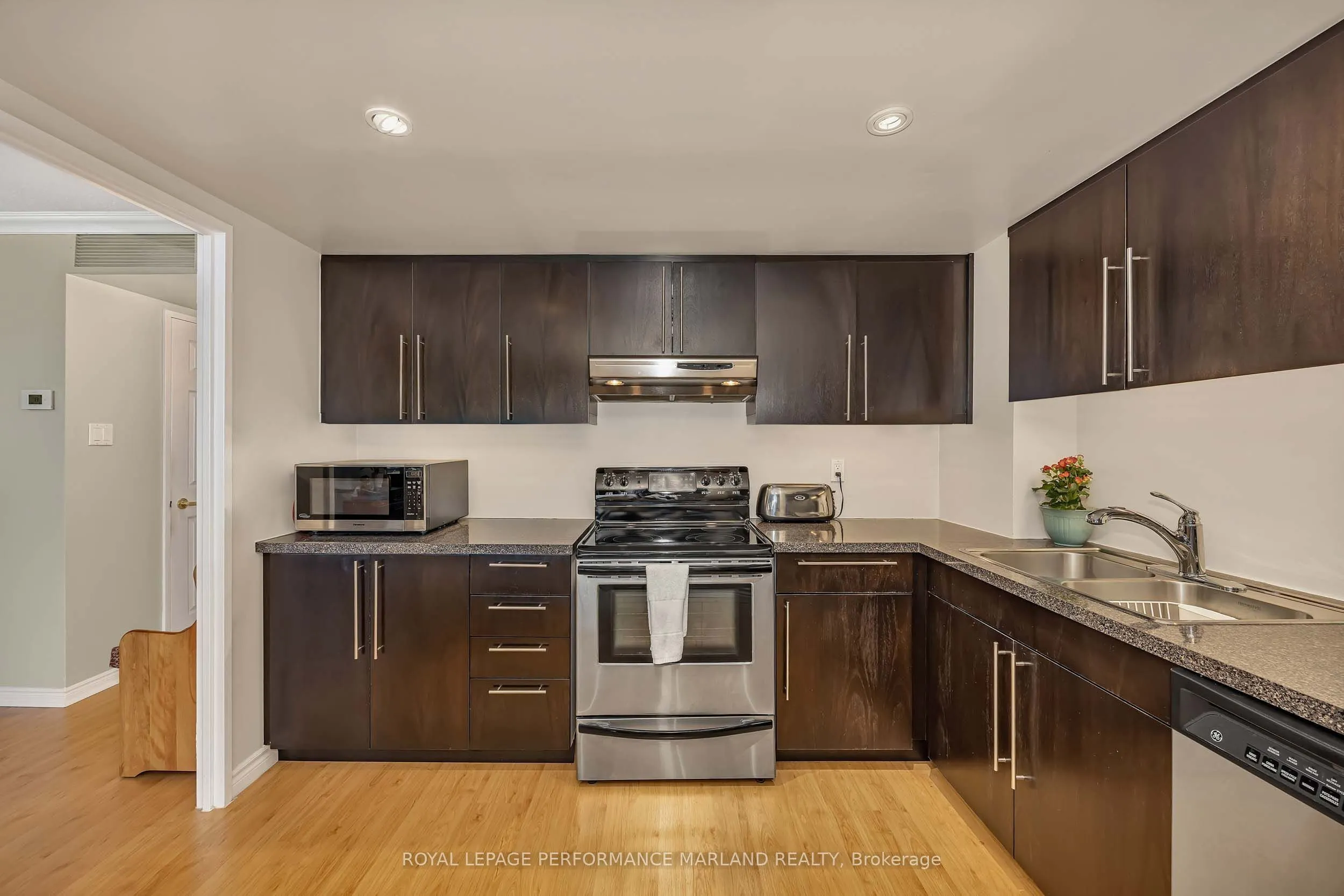 1510 Riverside Drive #2001
