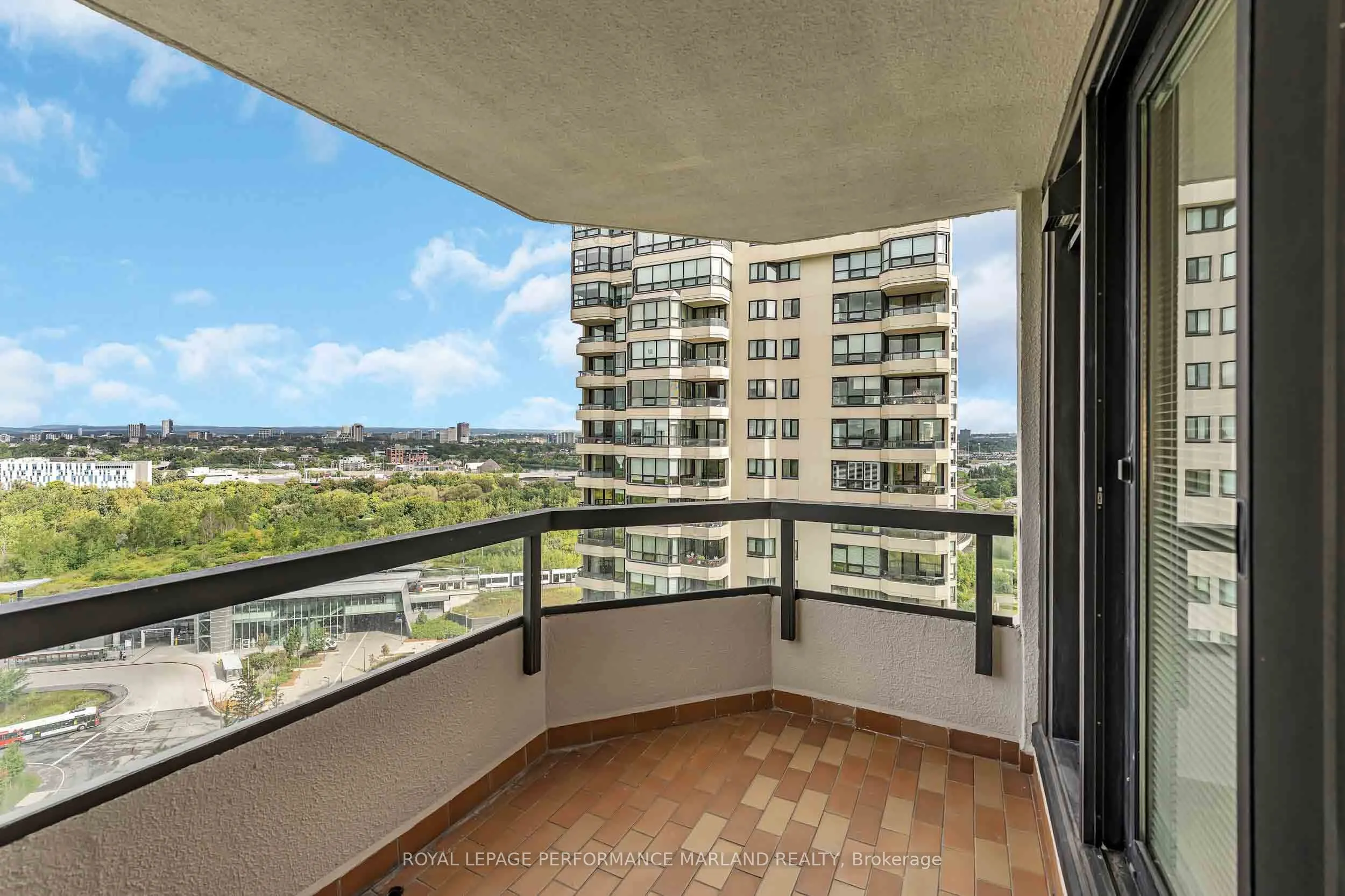 1510 Riverside Drive #2001