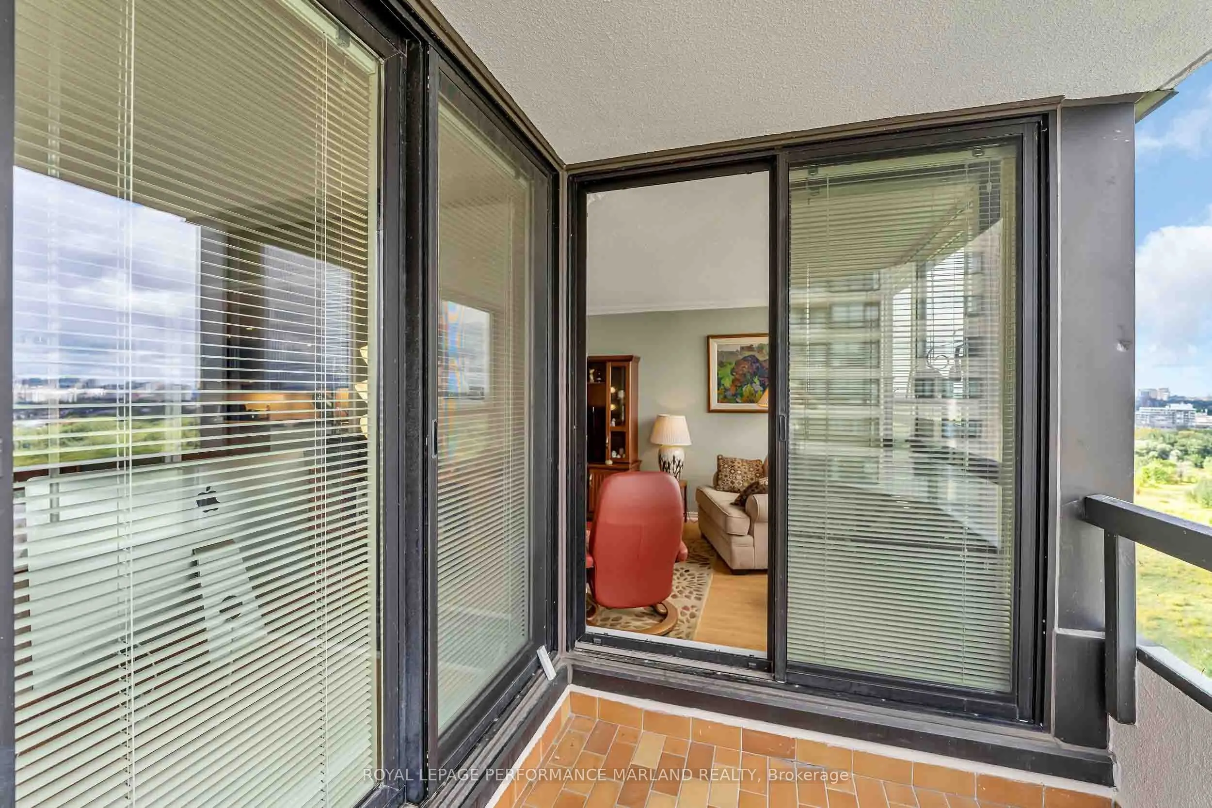 1510 Riverside Drive #2001
