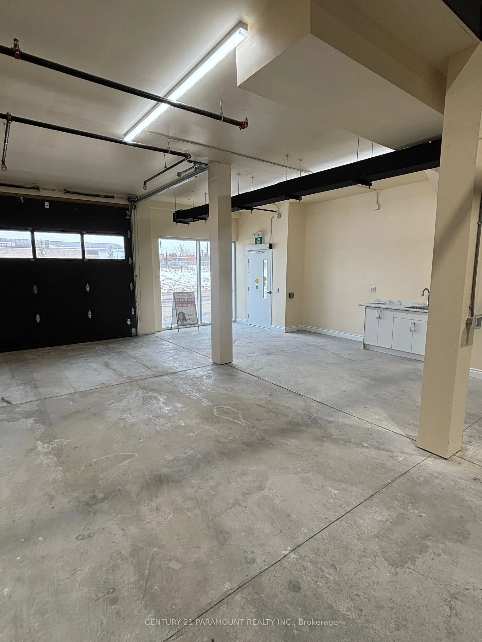 587 Hanlon Creek Boulevard #18 Main Level