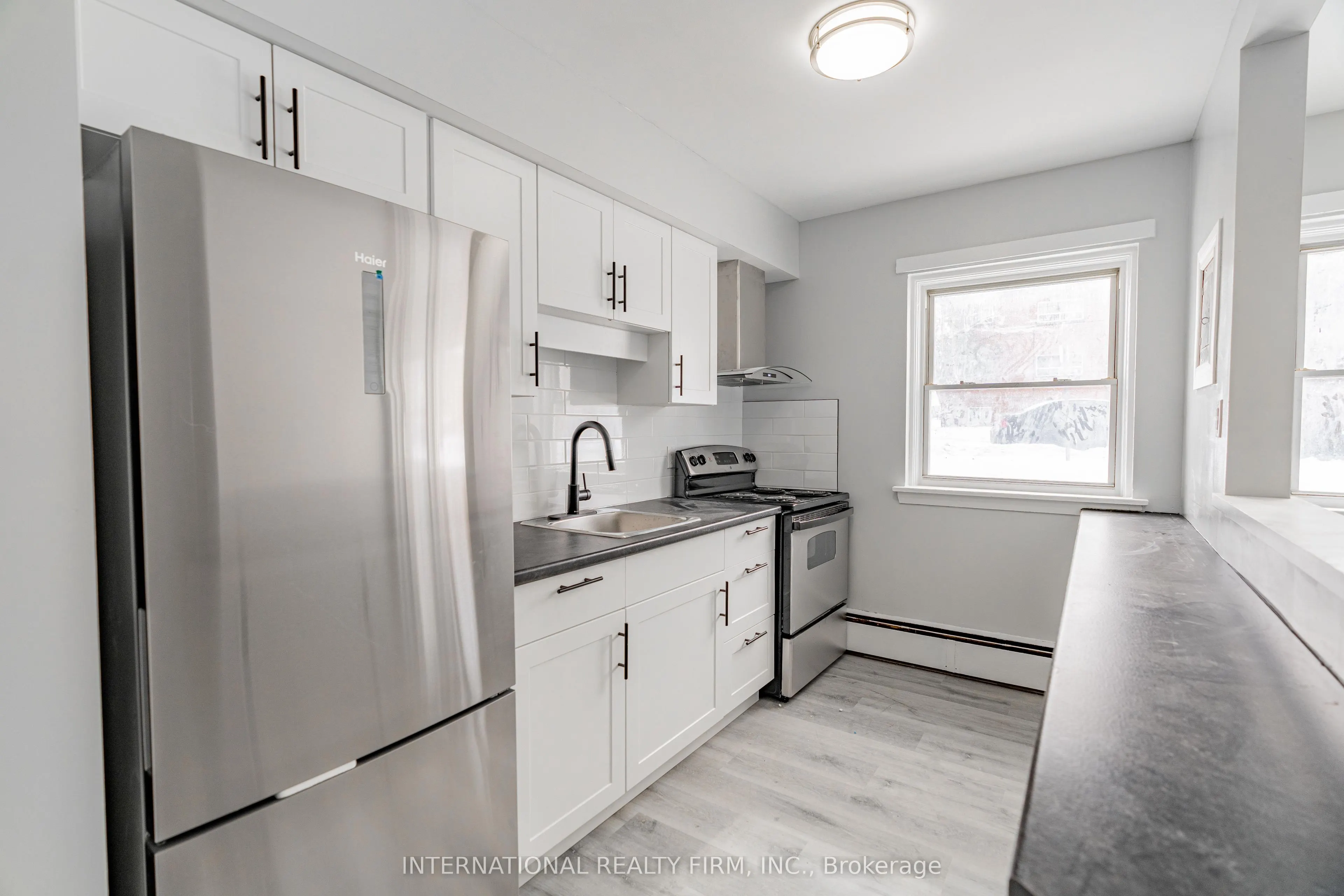 1284 Gramercy Park Place #103