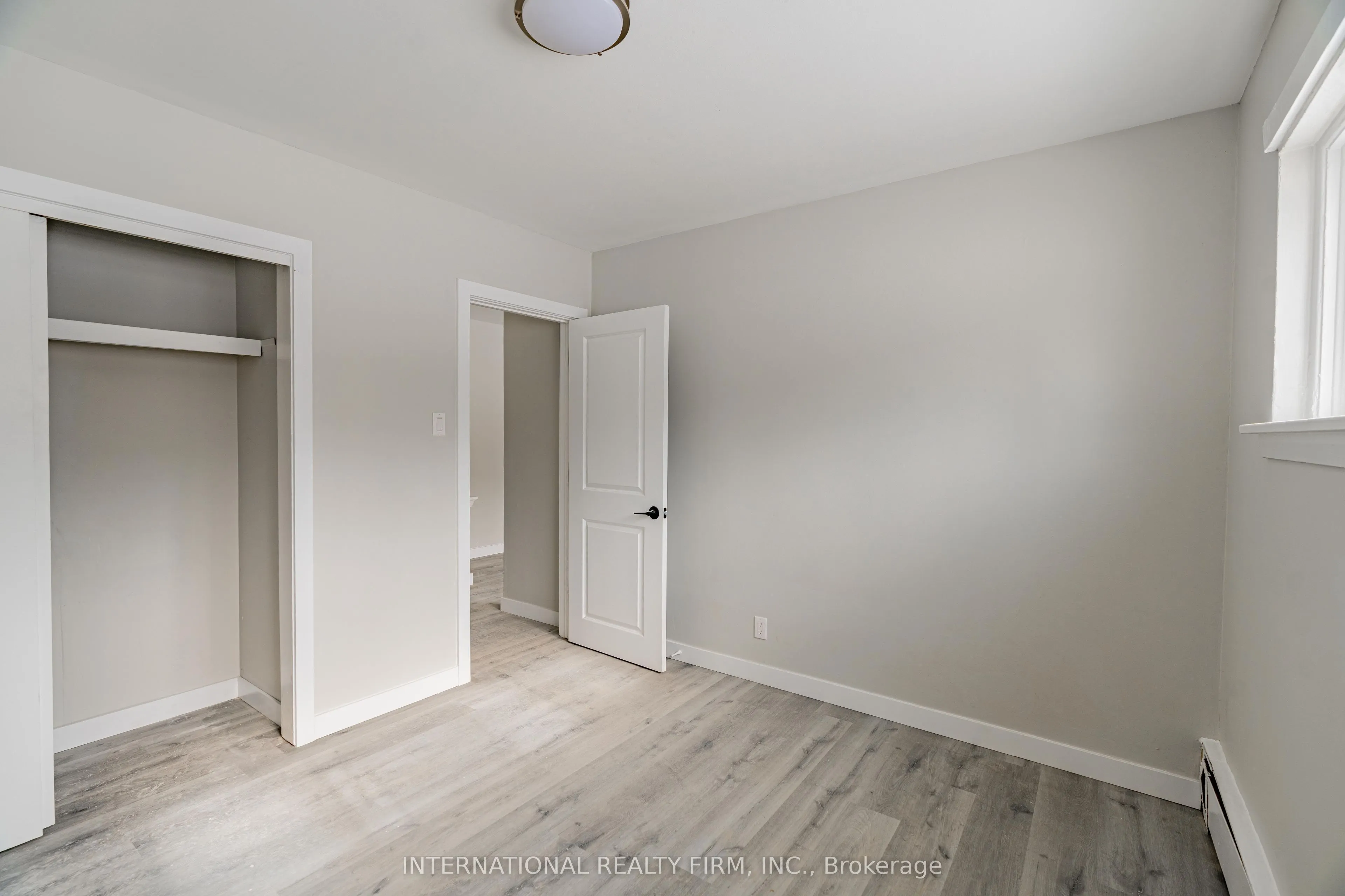 1284 Gramercy Park Place #103