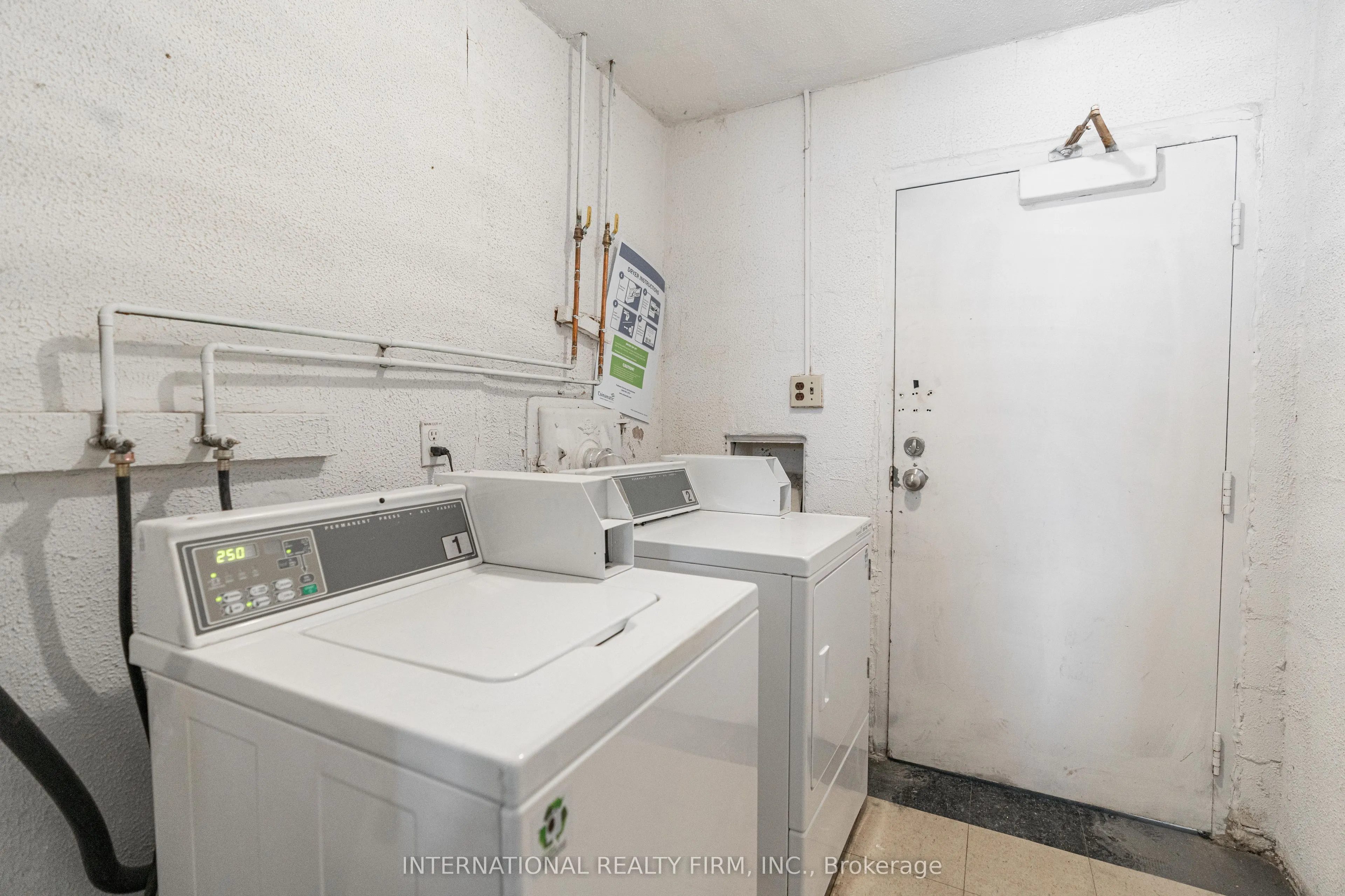 1284 Gramercy Park Place #103