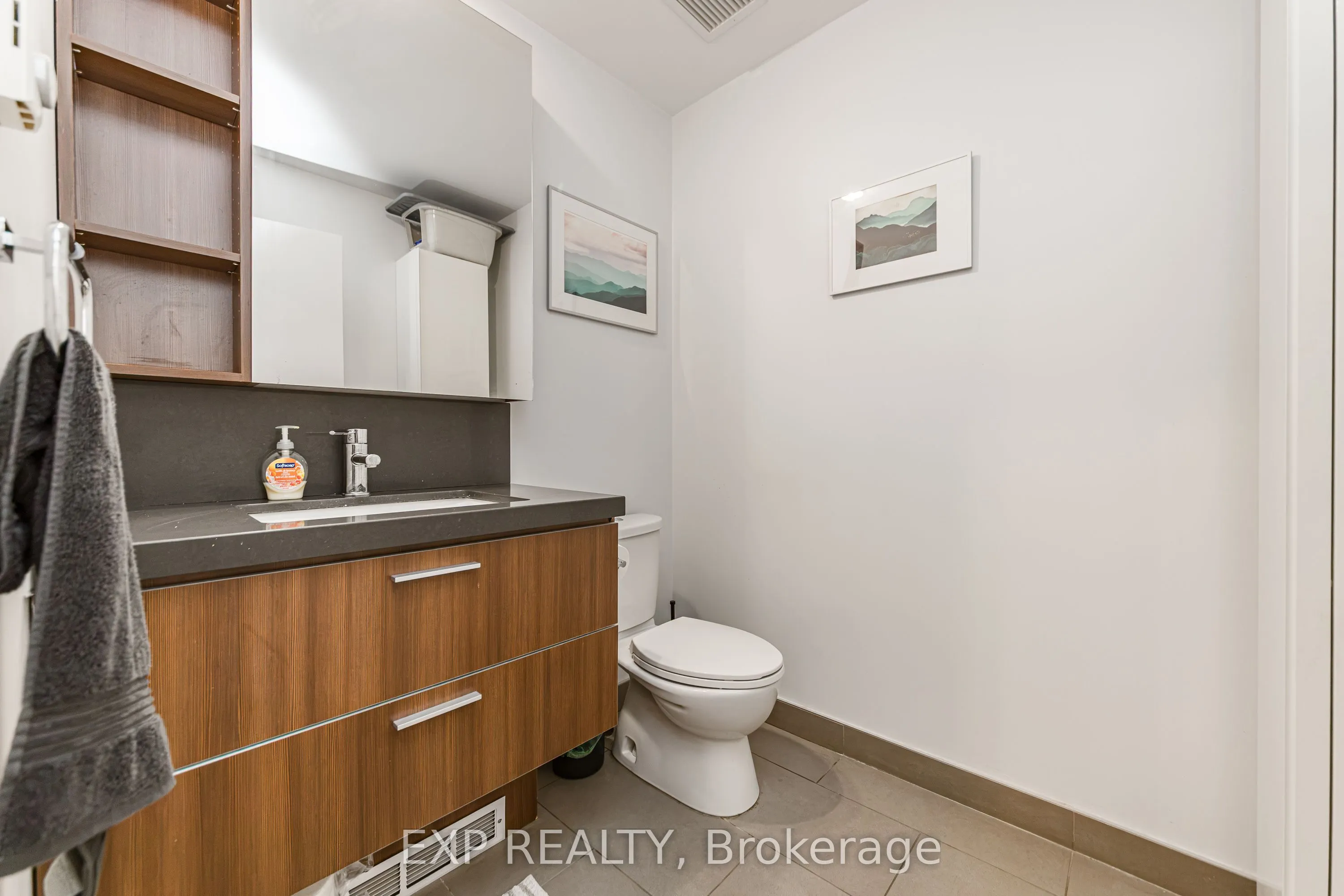 360 Mcleod Street #907