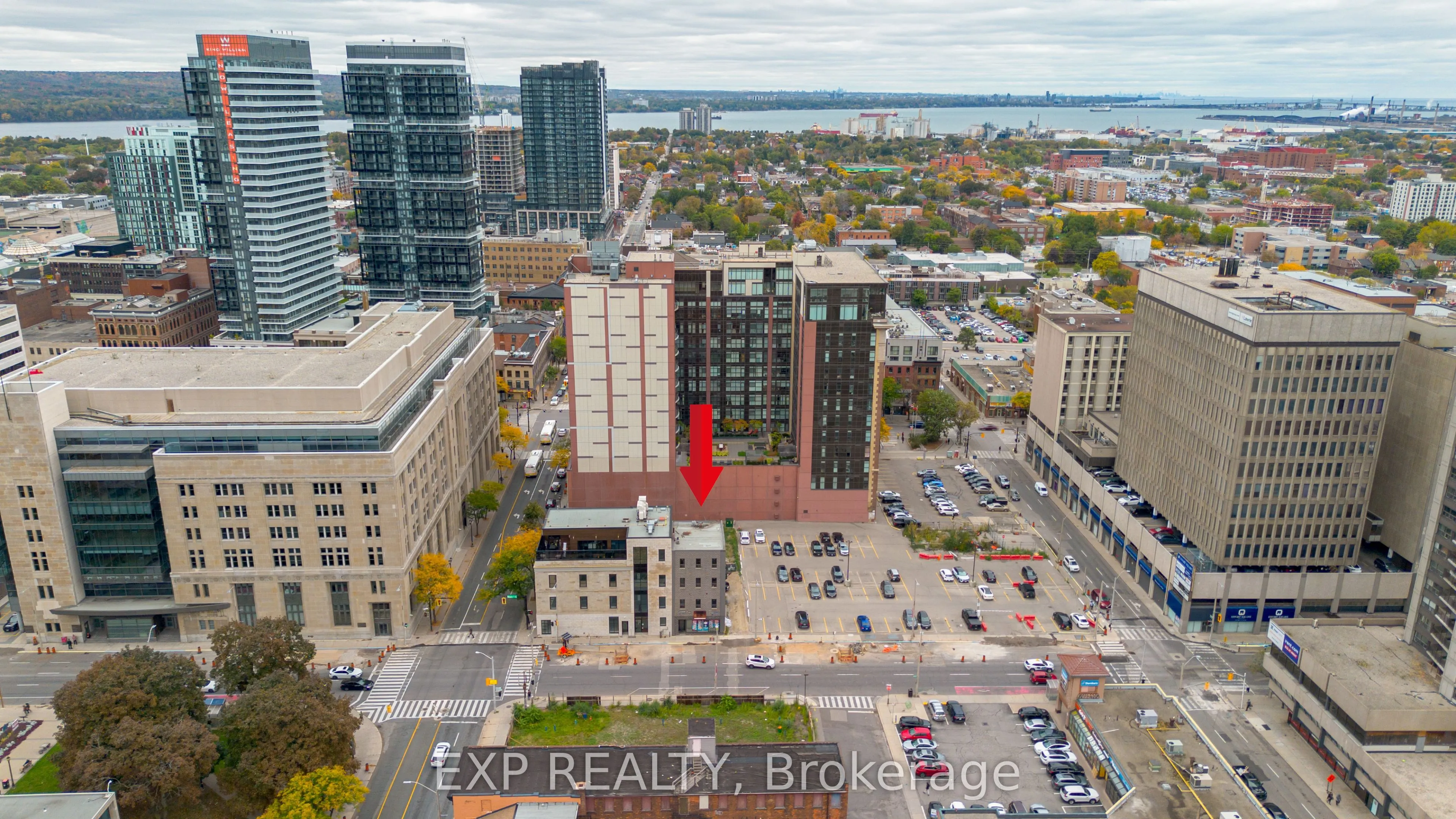 71 Main Street E