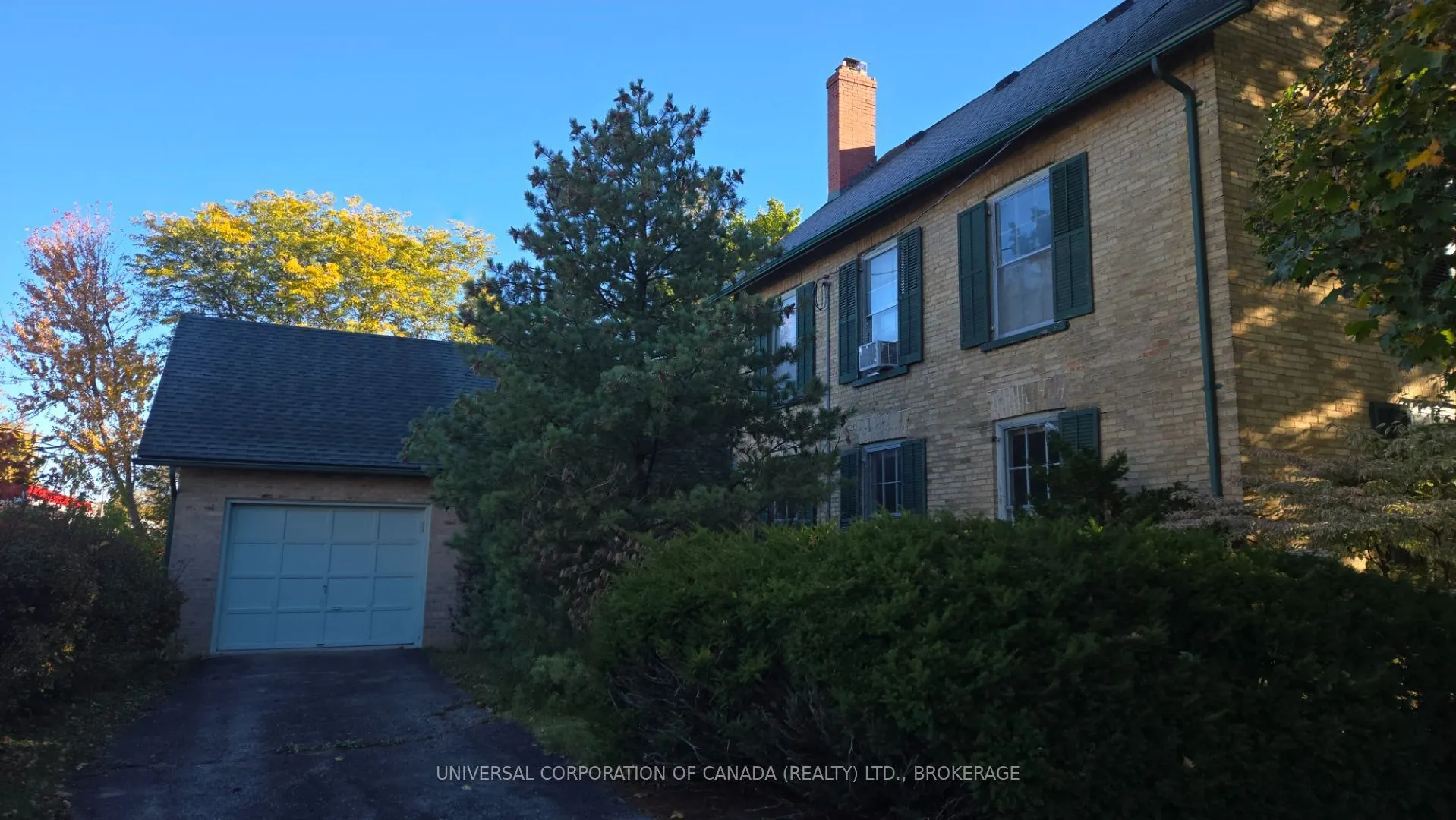 103 Sydenham Street W