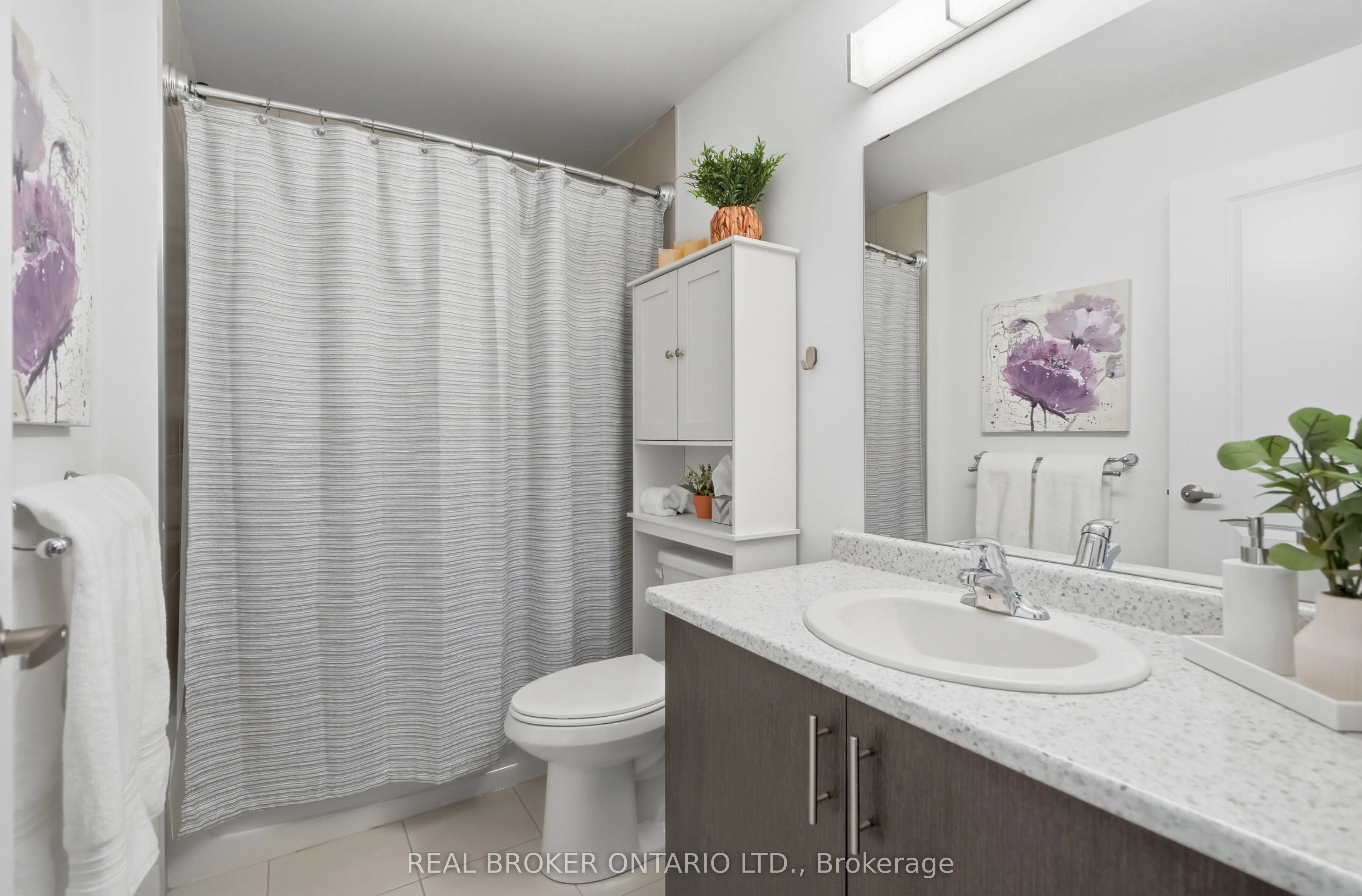 450 Dundas Street E #425