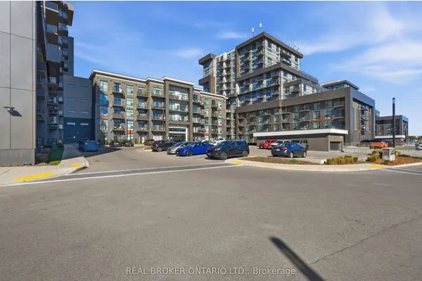 450 Dundas Street E #425