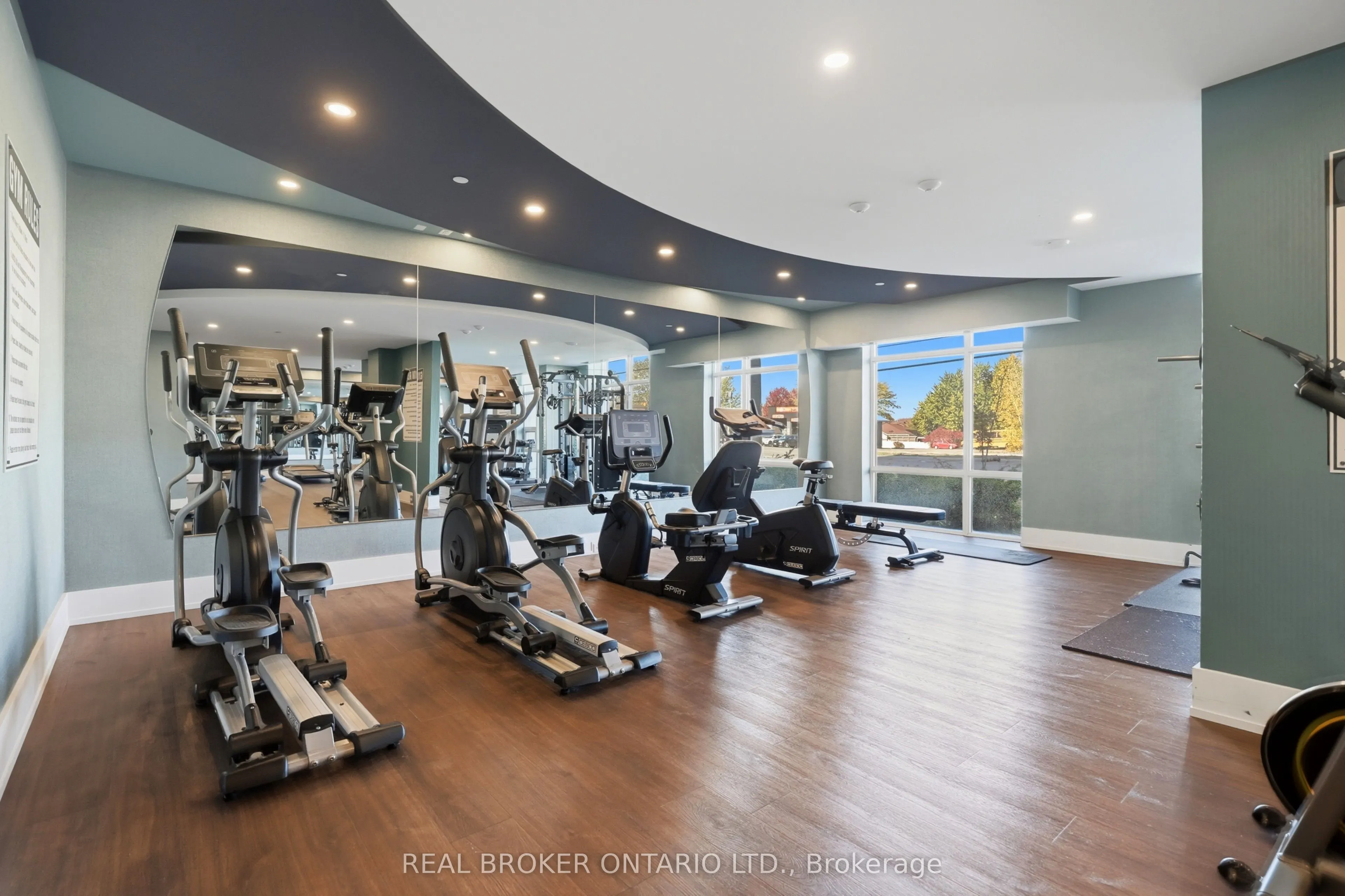 450 Dundas Street E #425