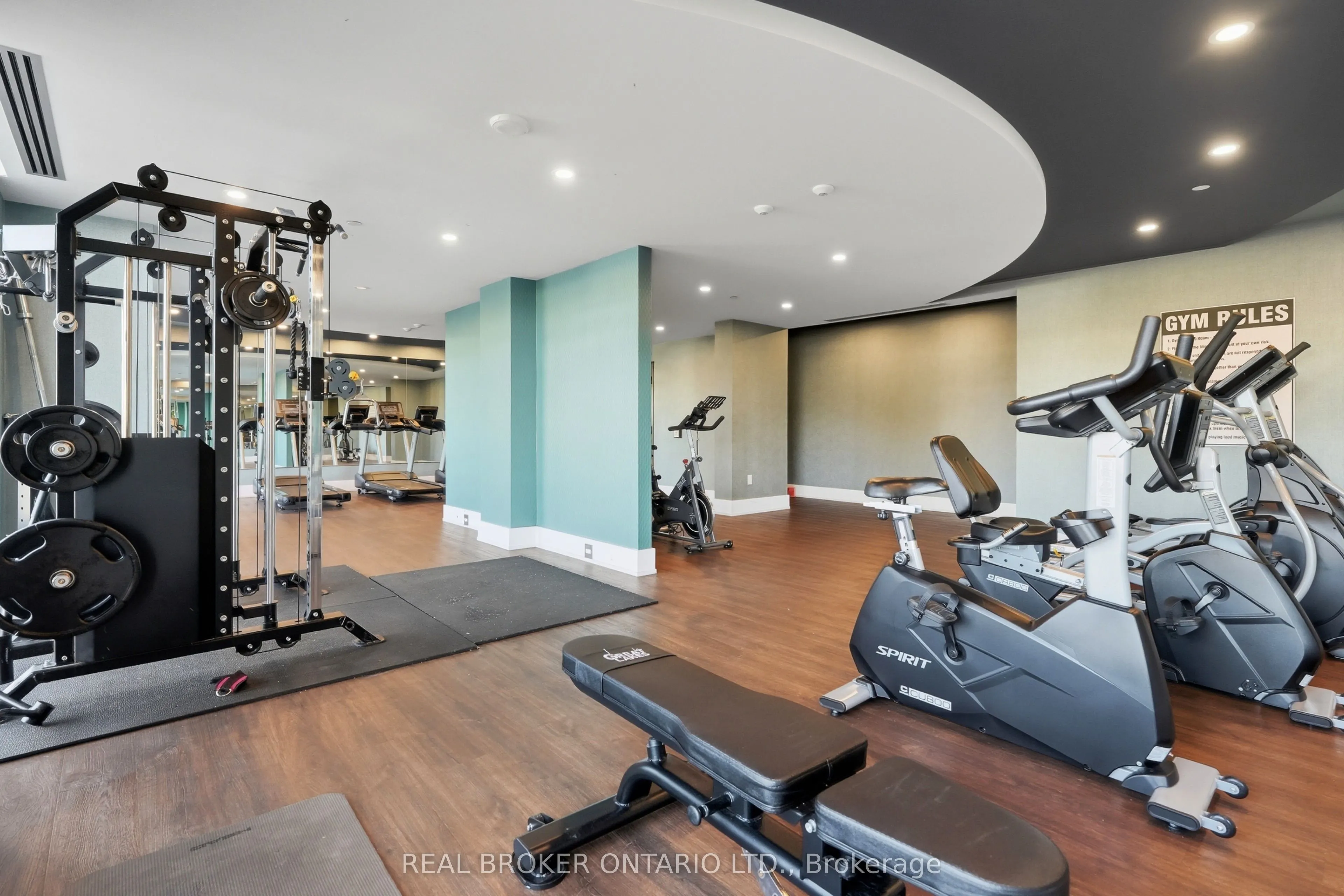 450 Dundas Street E #425