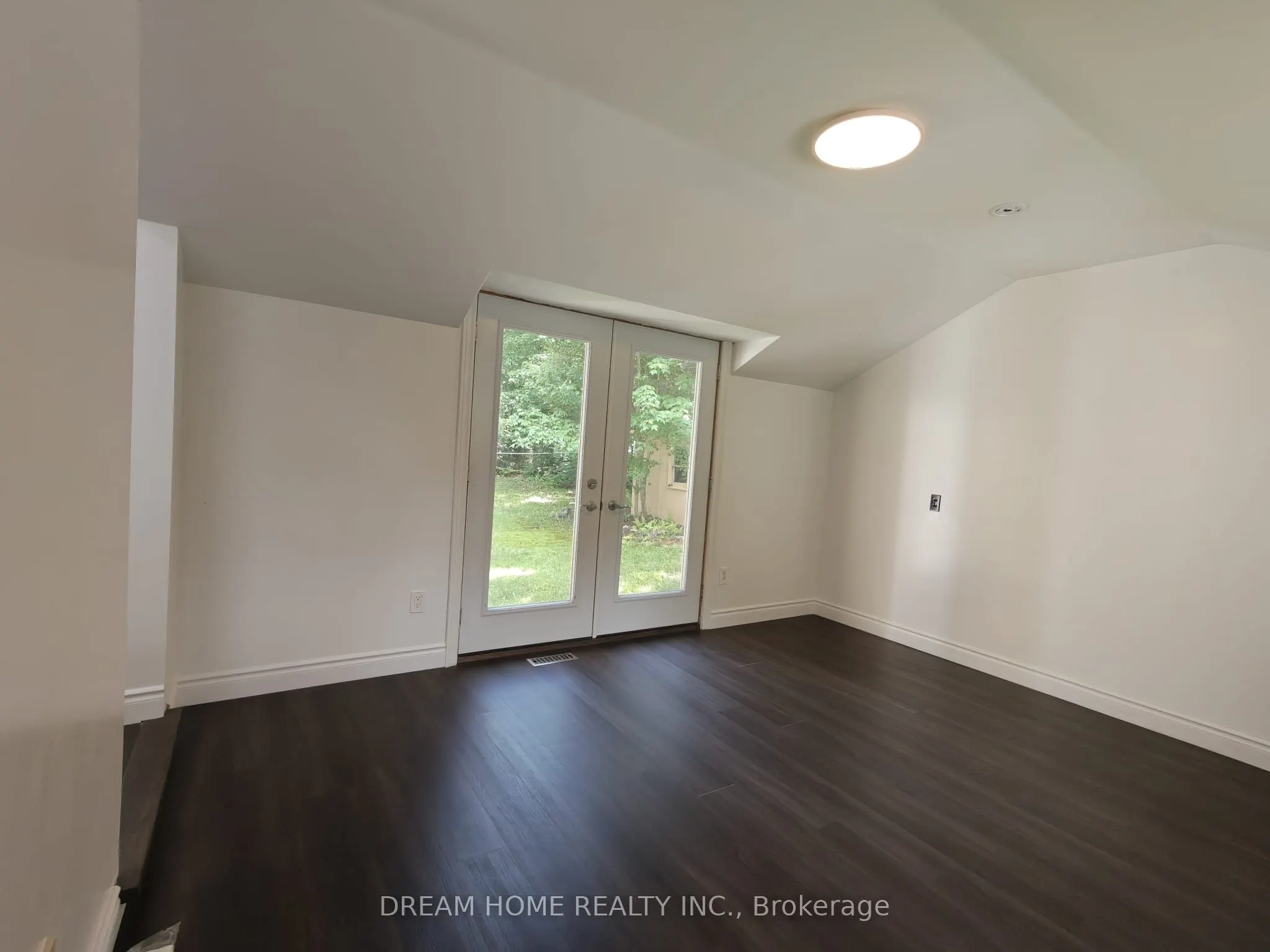 150 Hillside Lake Road