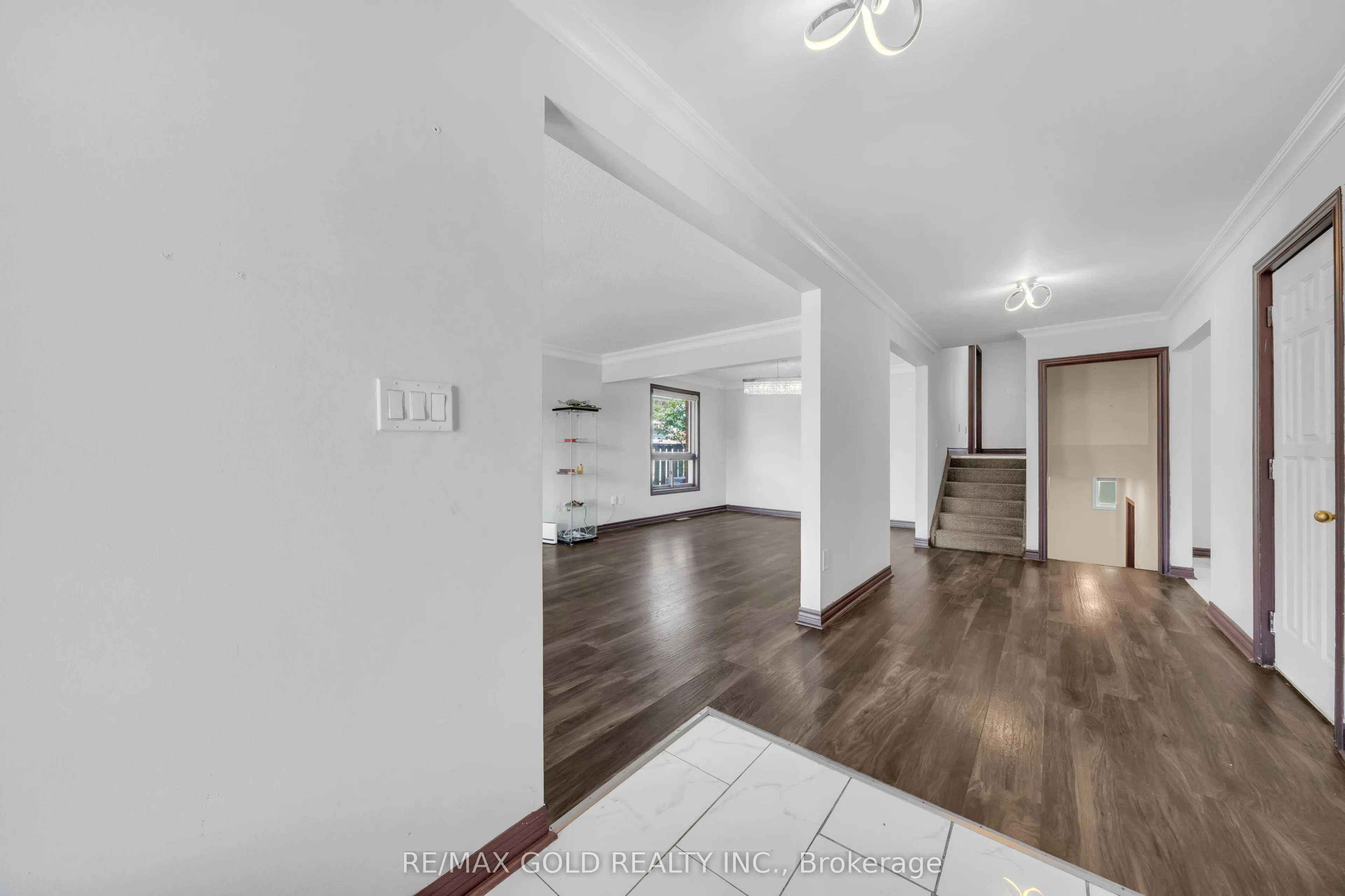7651 Swan Street
