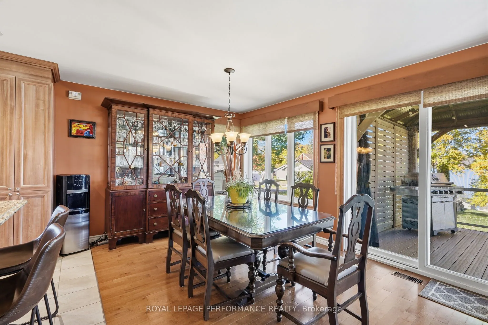 2204 Bay Road