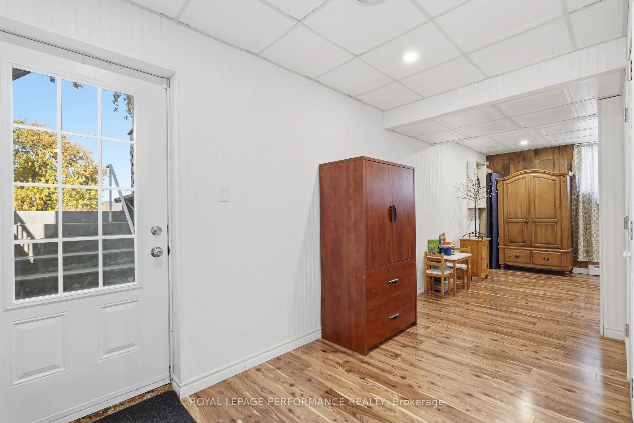 2204 Bay Road