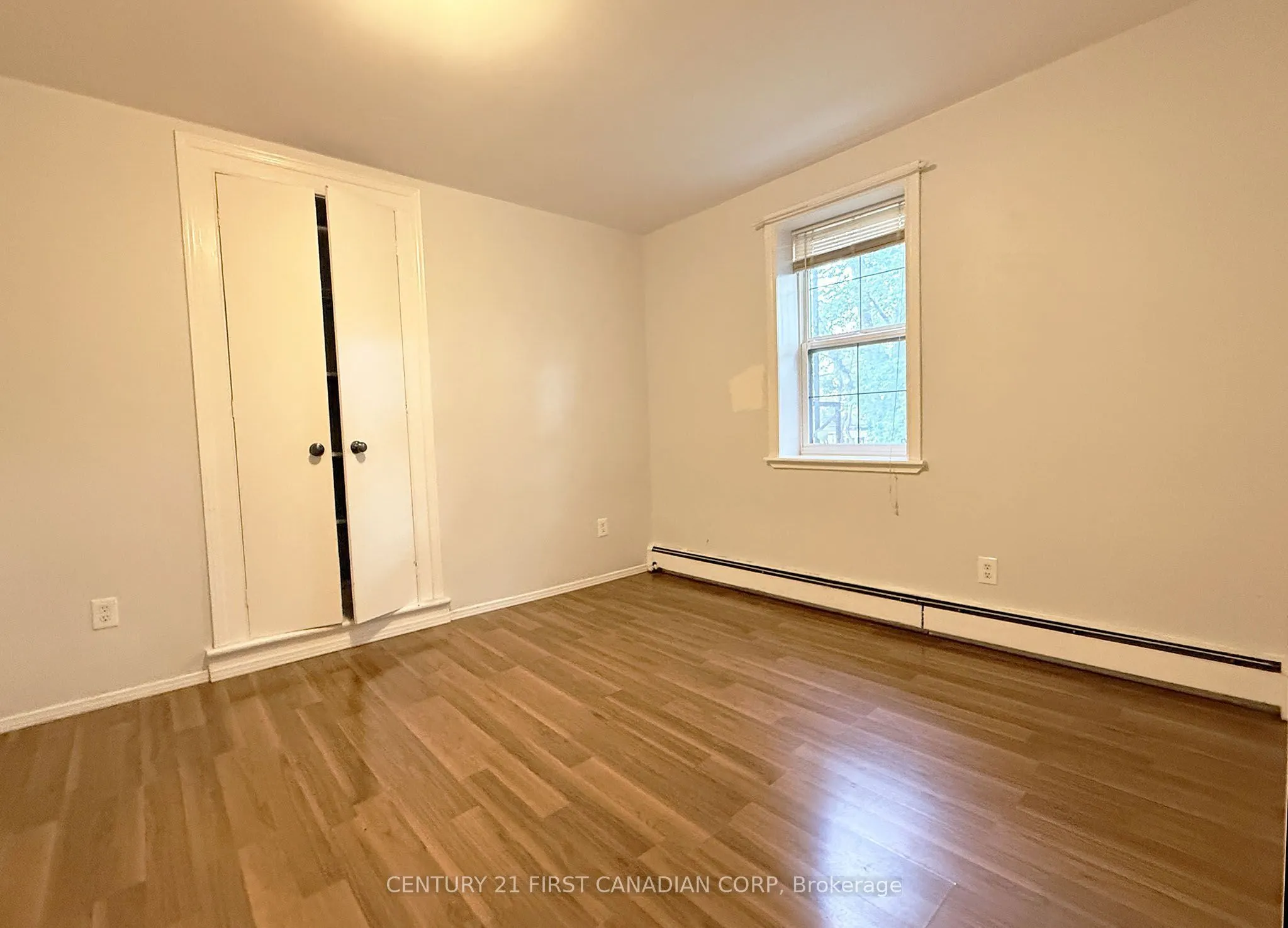 1 Waverley Place #4
