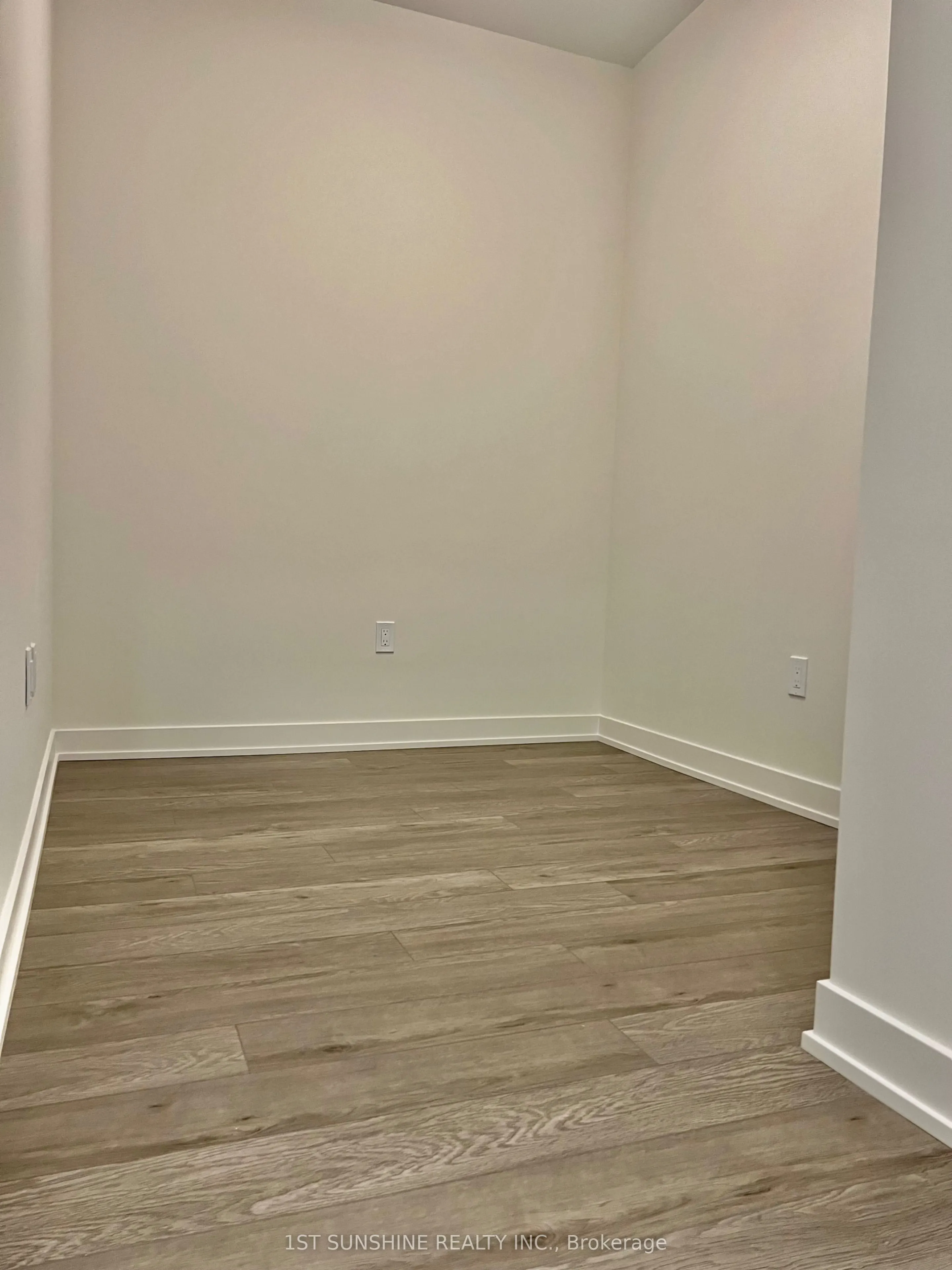 212 King William Street #1112