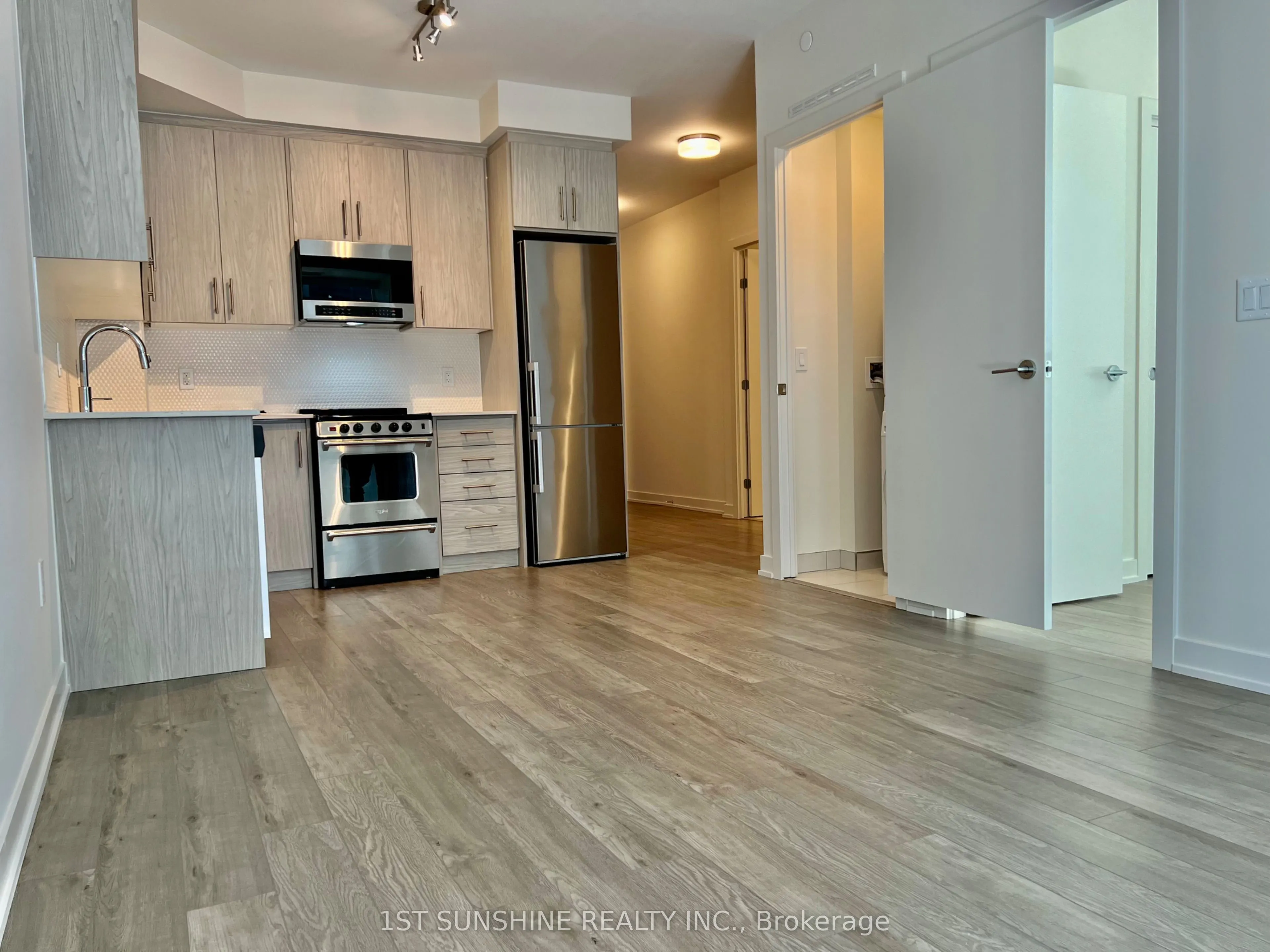 212 King William Street #1112