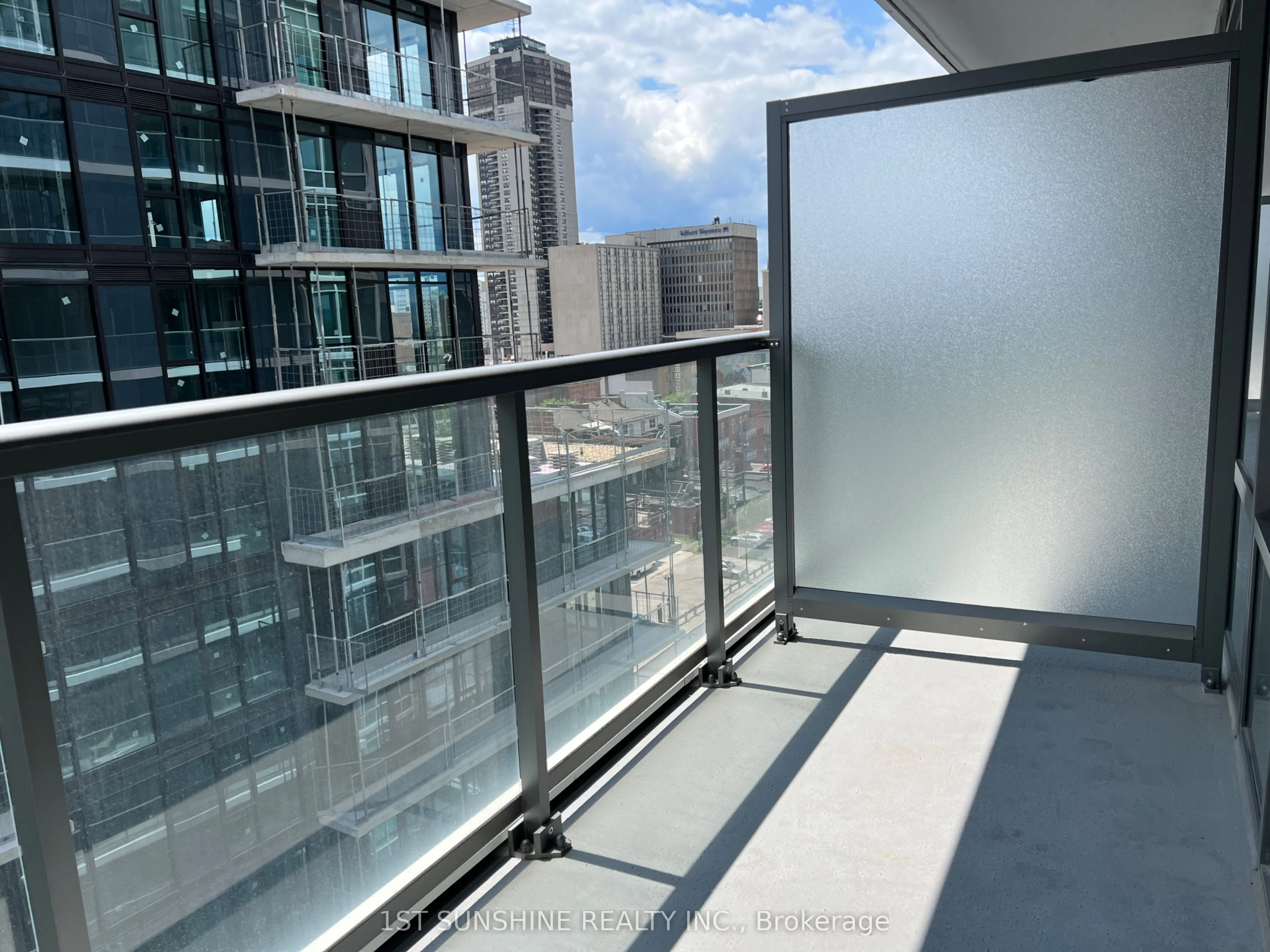212 King William Street #1112