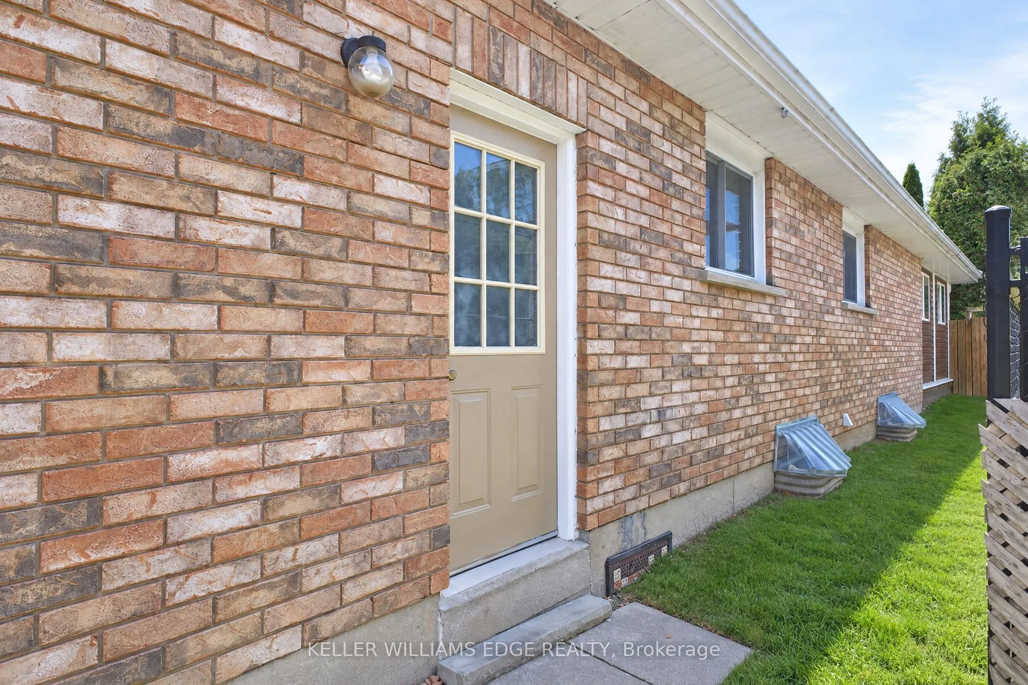 93 Wellandvale Drive