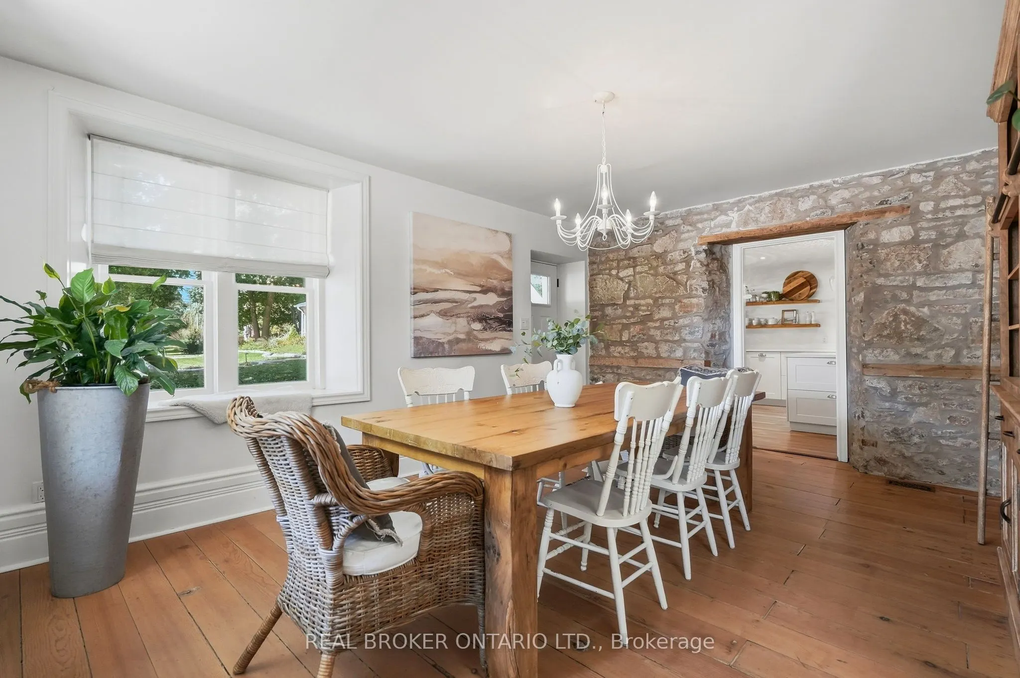 1264 Old 8 Highway