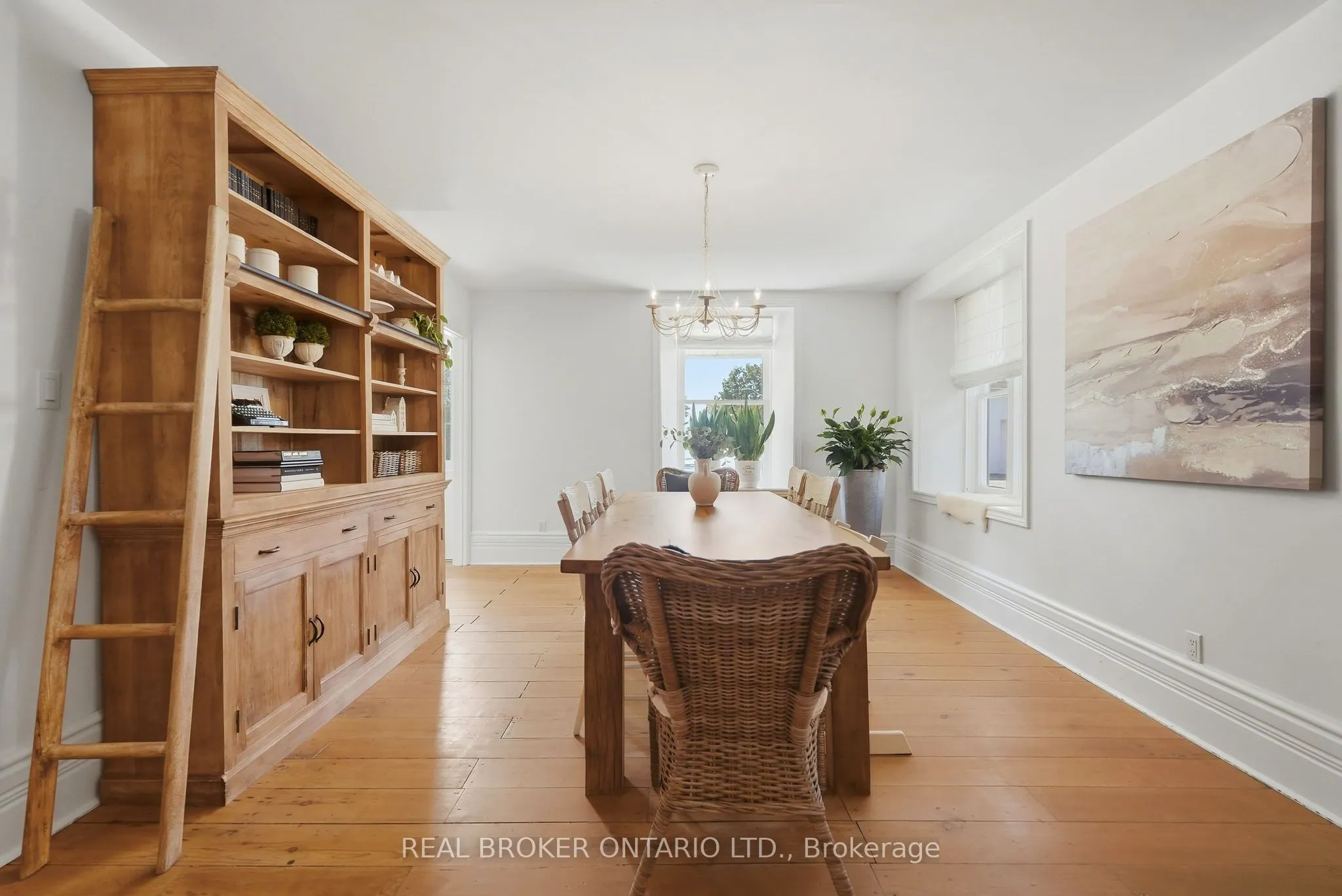 1264 Old 8 Highway