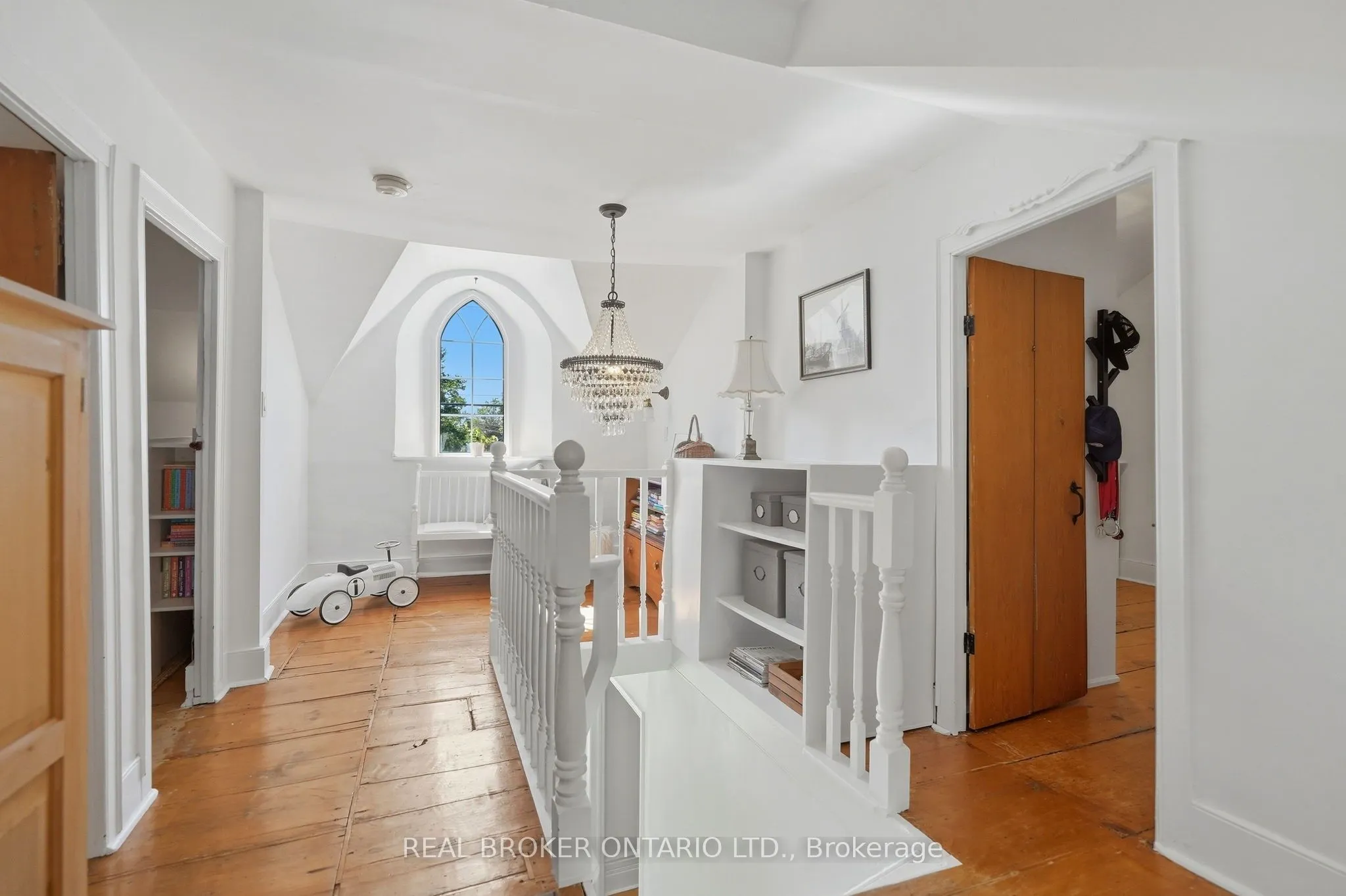 1264 Old 8 Highway