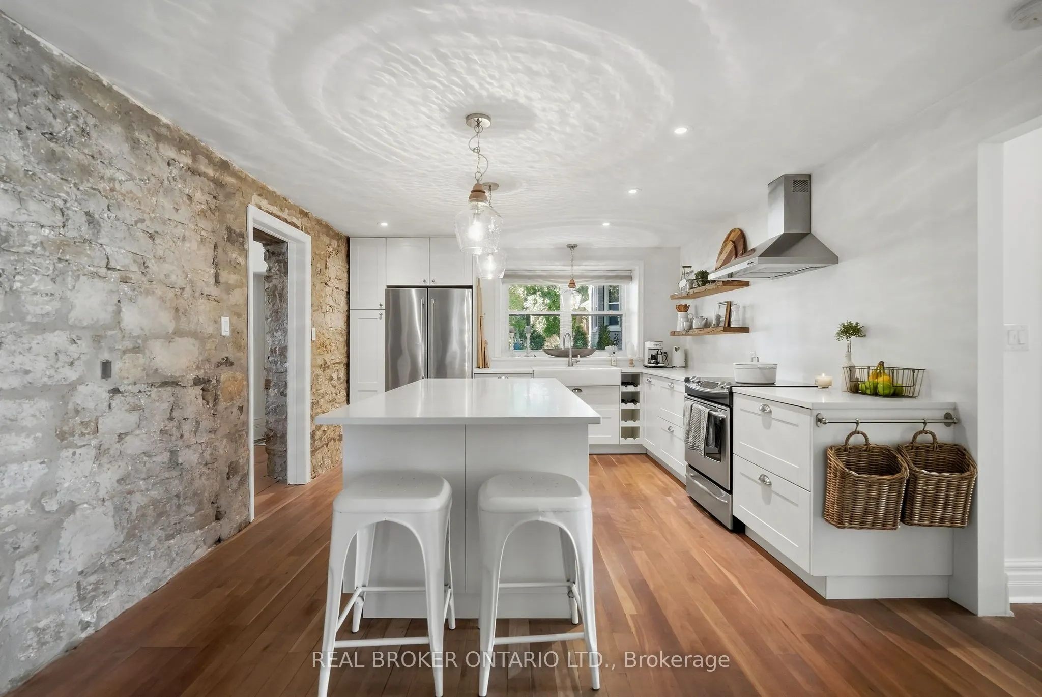 1264 Old 8 Highway