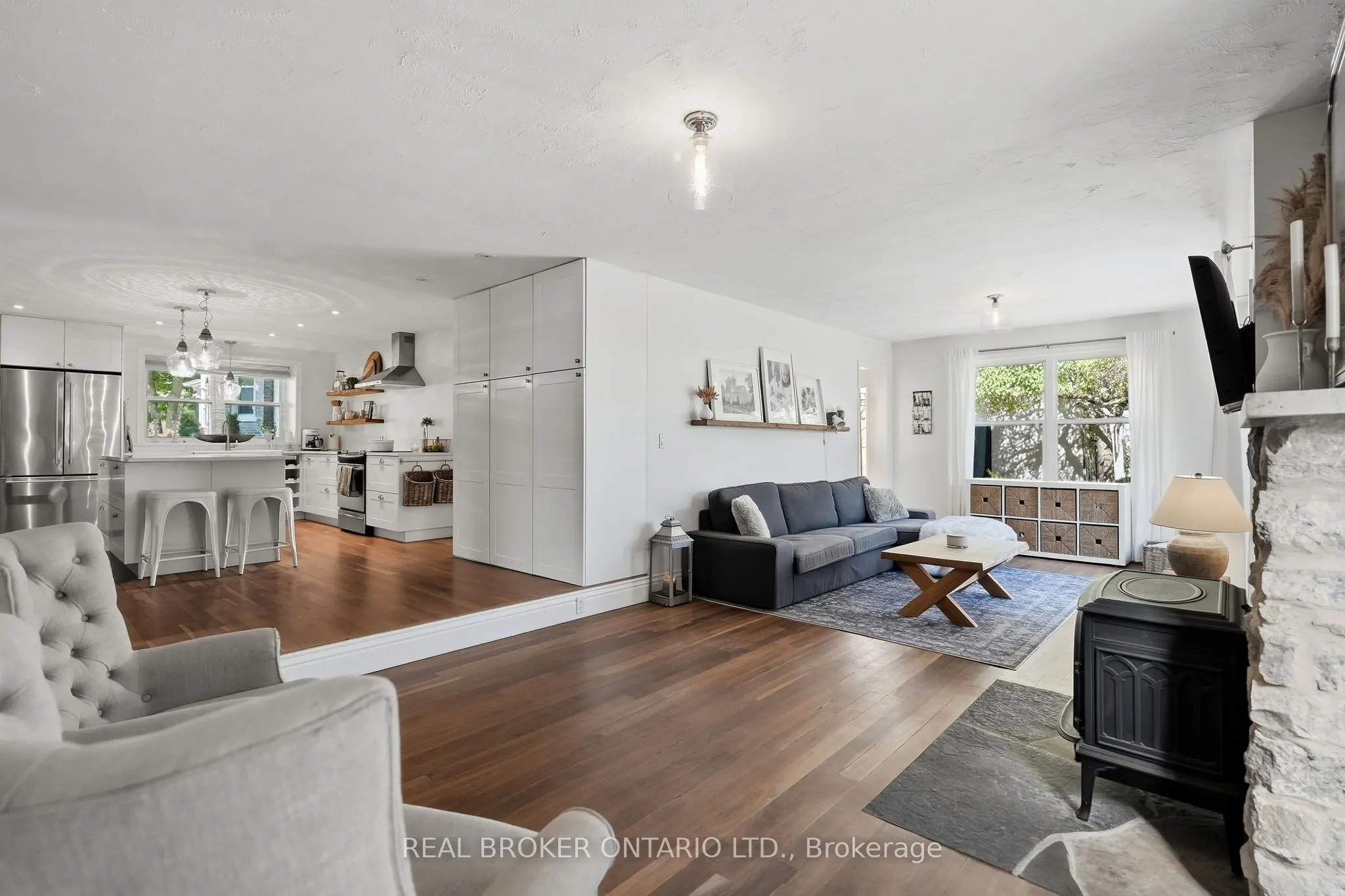 1264 Old 8 Highway