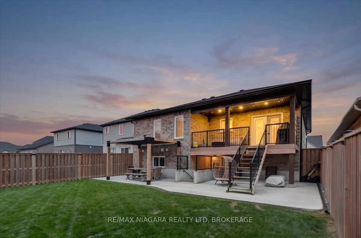 7331 Sherrilee Crescent