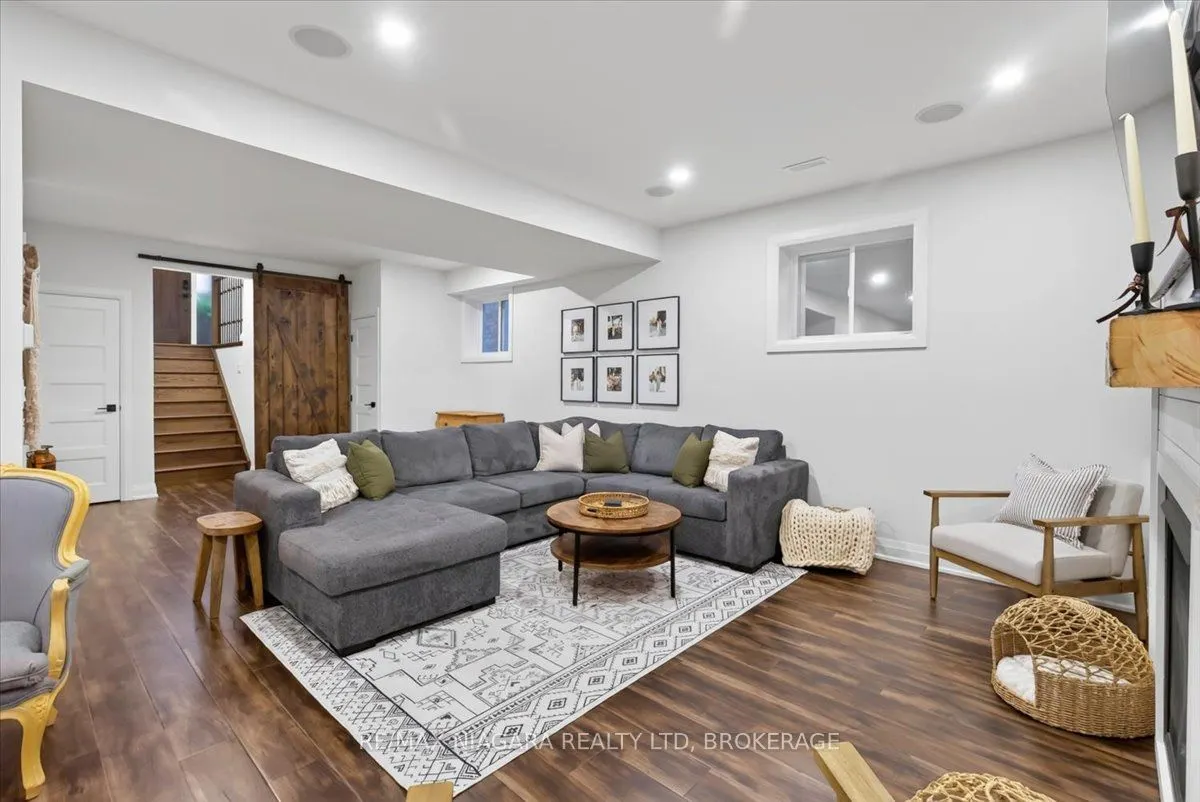 7331 Sherrilee Crescent