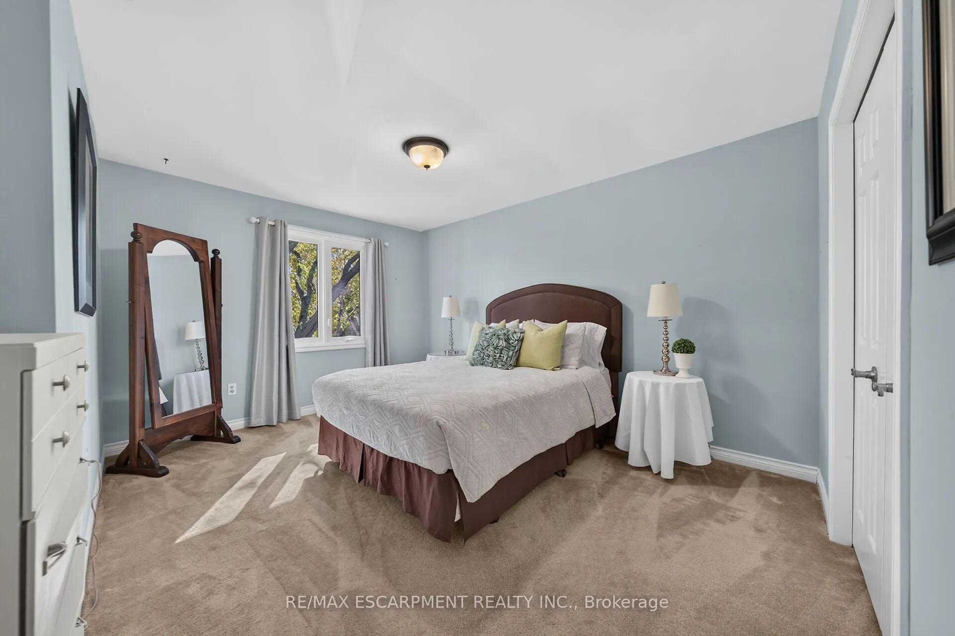 14 Cottonwood Court