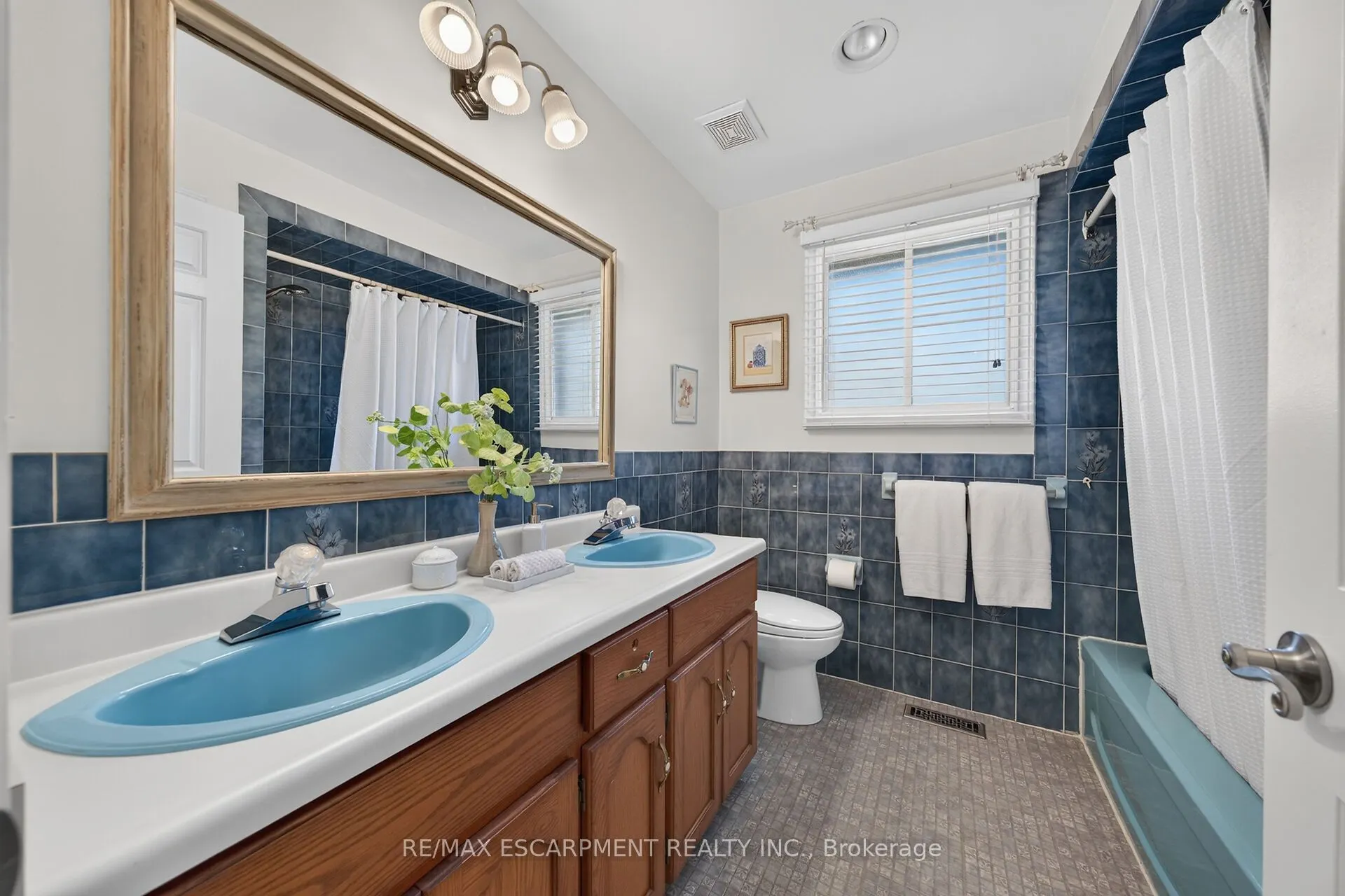 14 Cottonwood Court