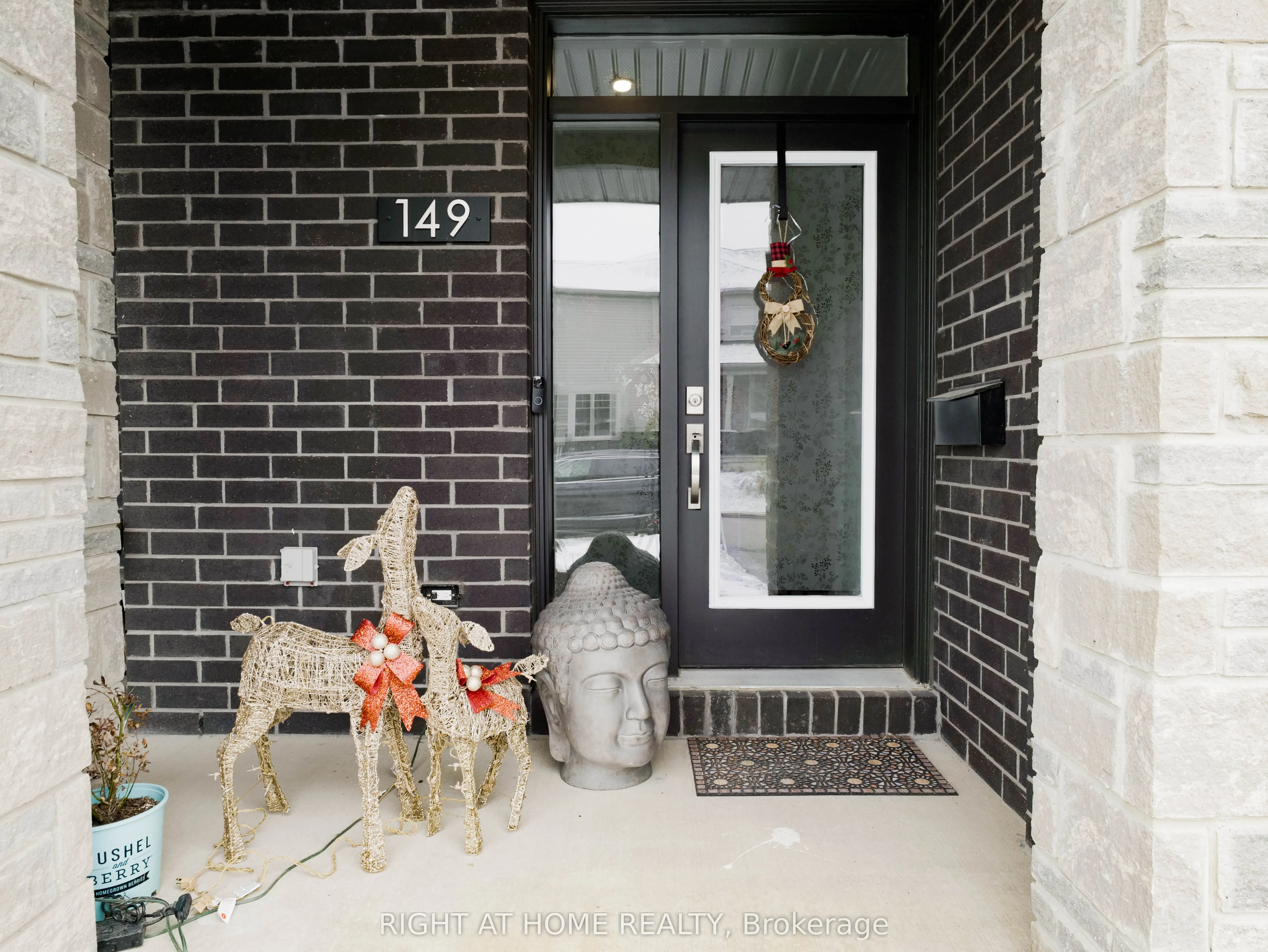 149 Wabikon Crescent