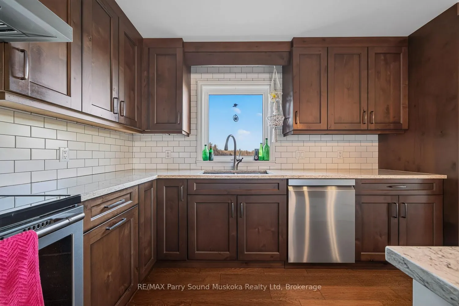 62 Sunnyshore Estate Road
