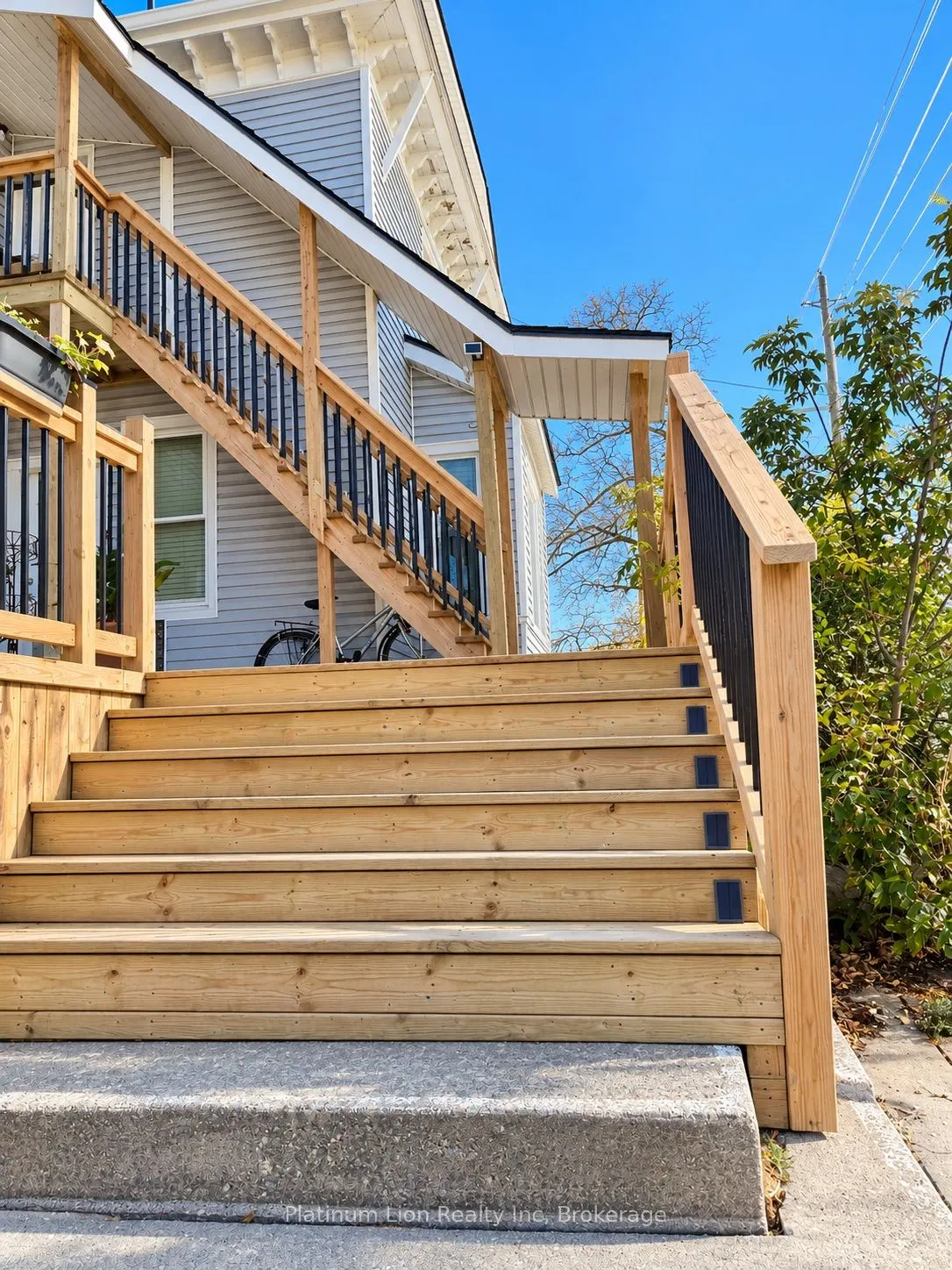 25 Sugarloaf Street #4B